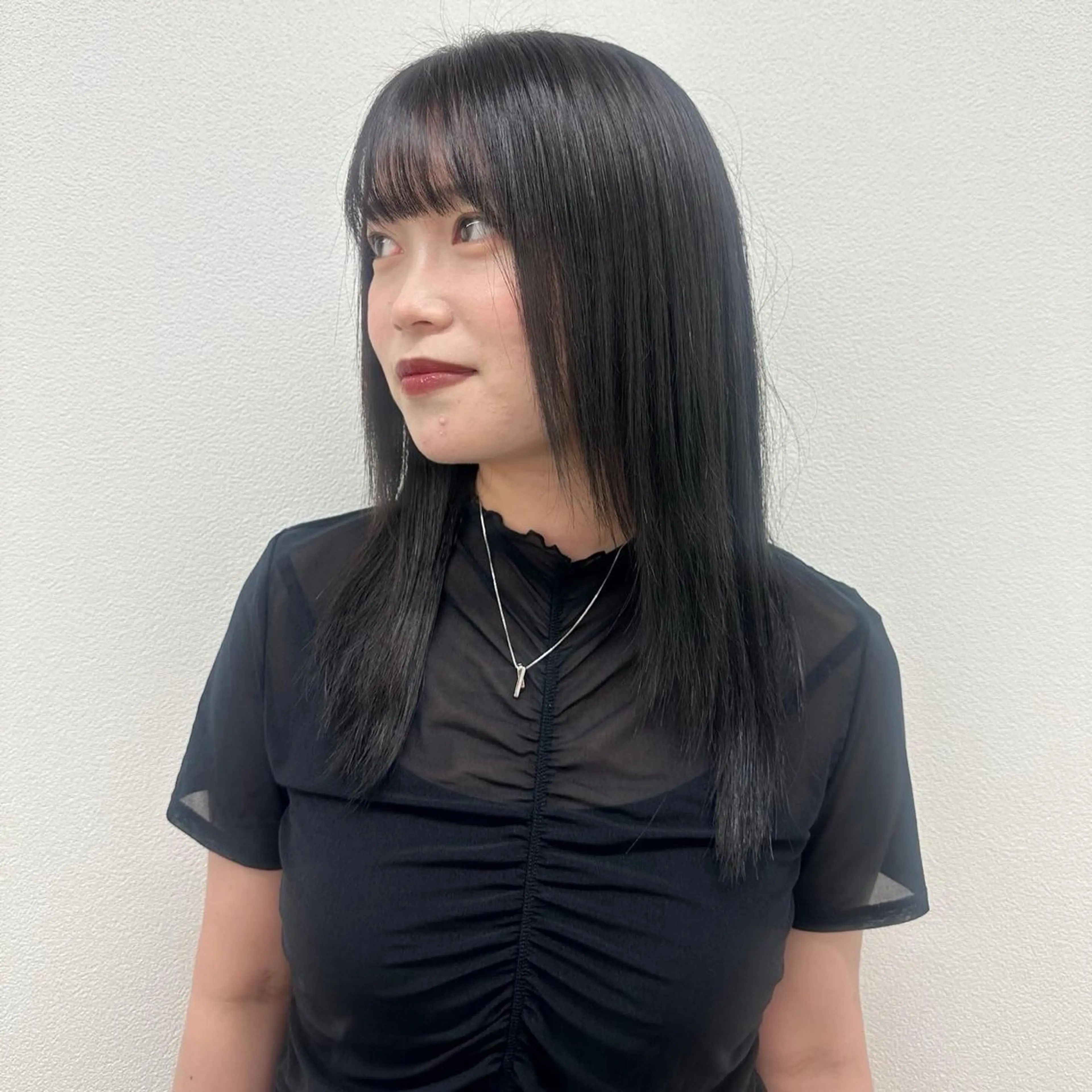セミロング ヘアカラー トリートメント 🤍透明感カラー🤍 MANAのヘアスタイル