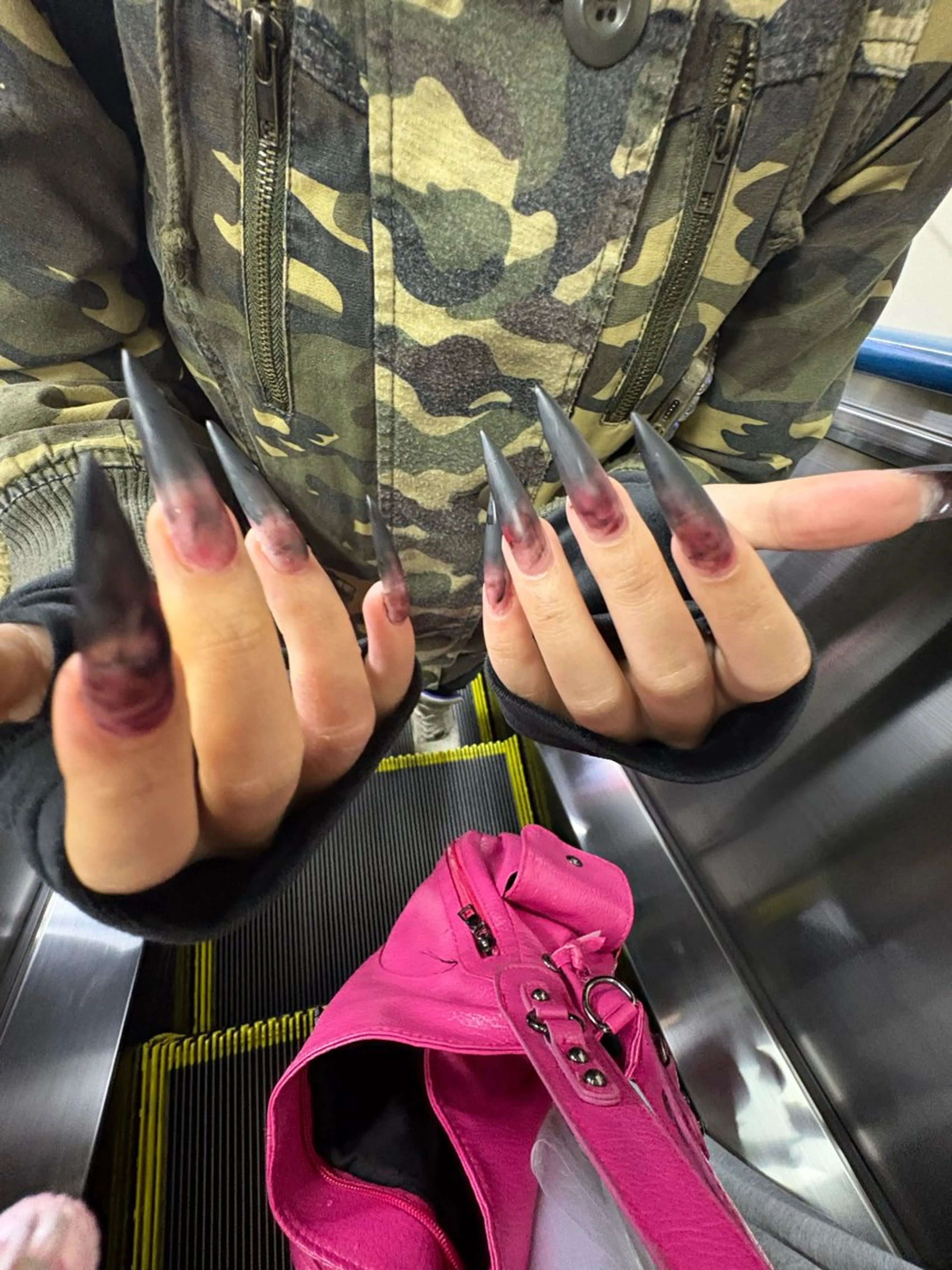 ネイル ハンドネイル MODA Momoのネイルデザイン