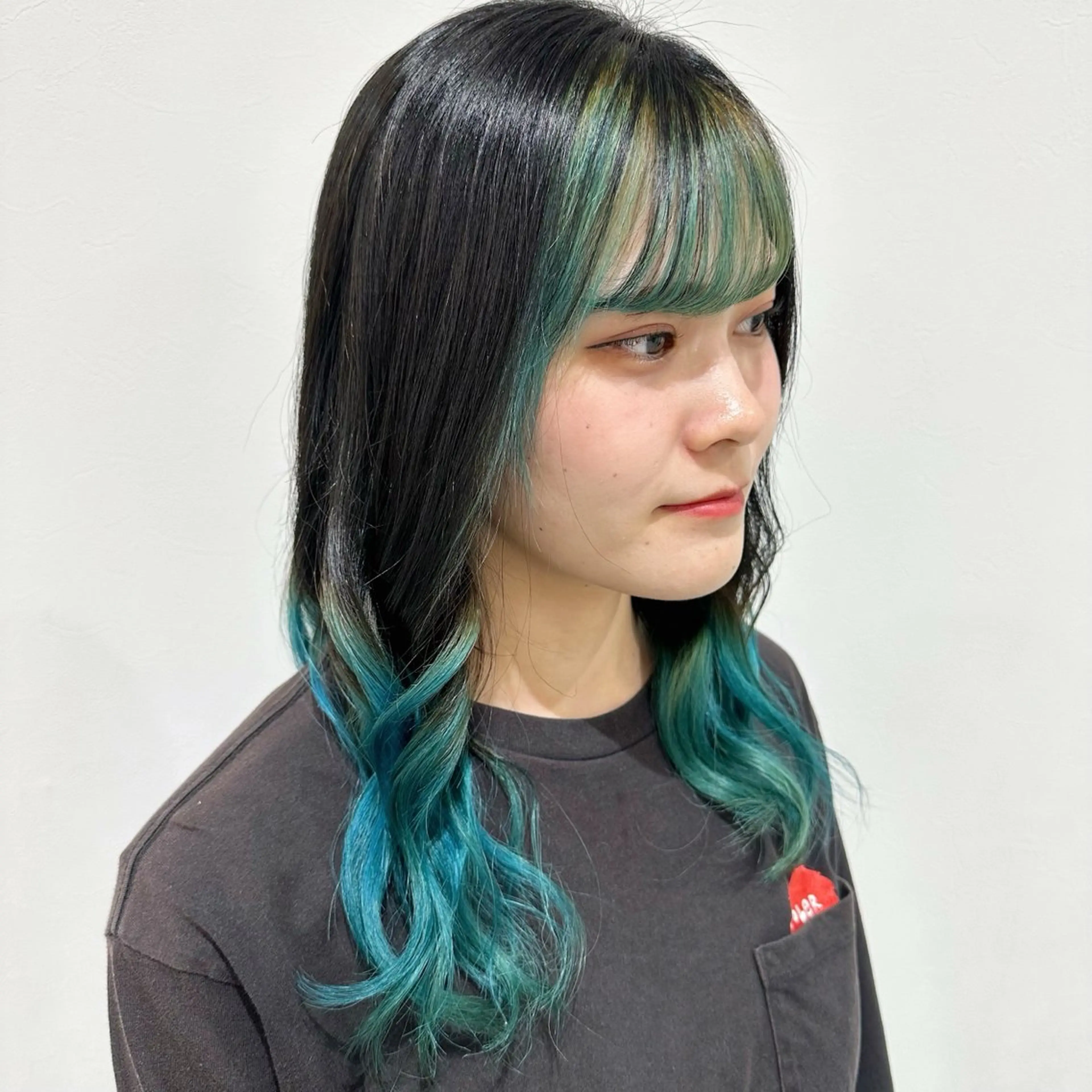 ロング カラー ヘアカラー トリートメント akane 🐟のヘアスタイル