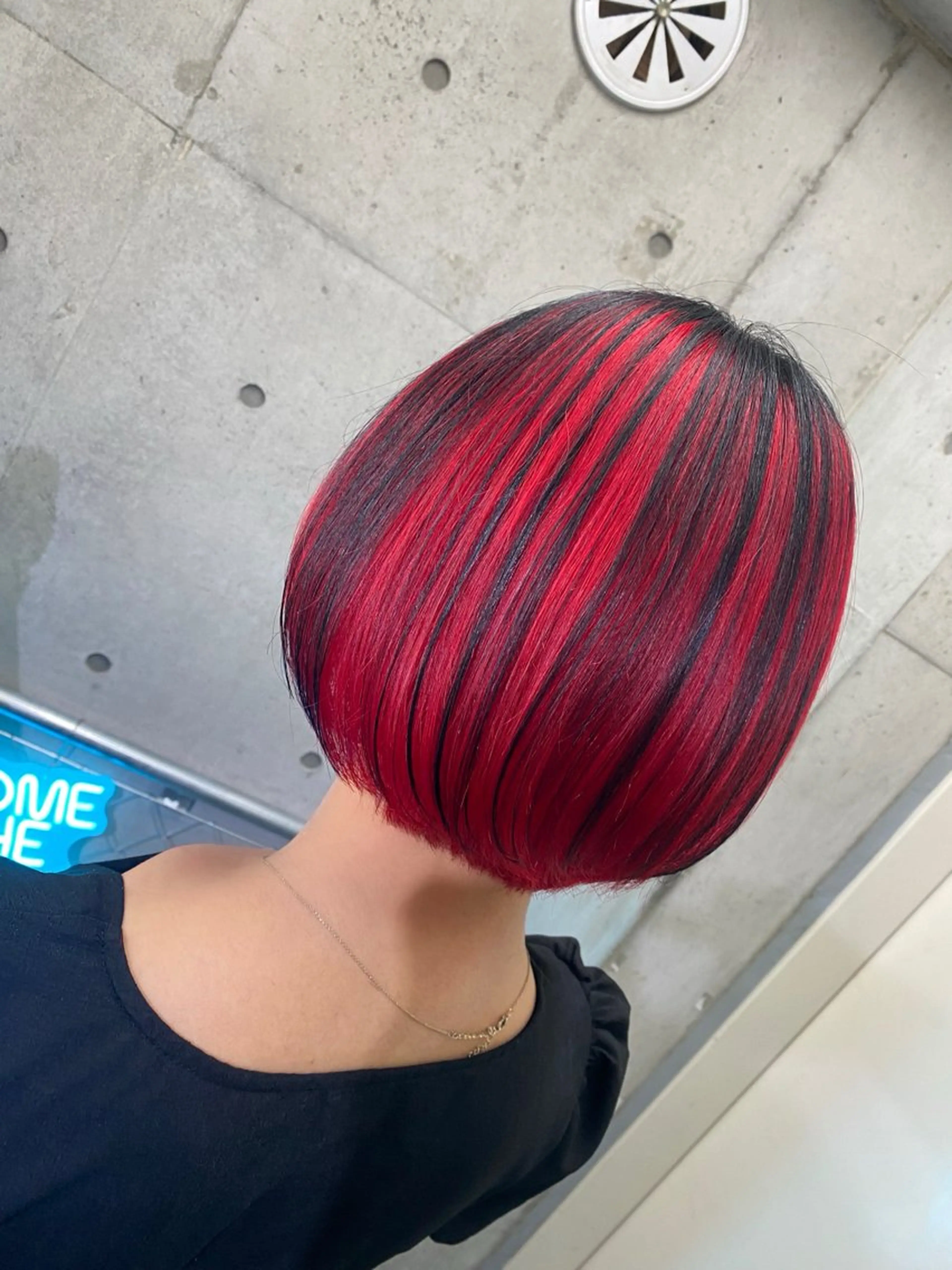 ショート カラー 黒髪 ヘアカラー トリートメント 國分 伸也のヘアスタイル