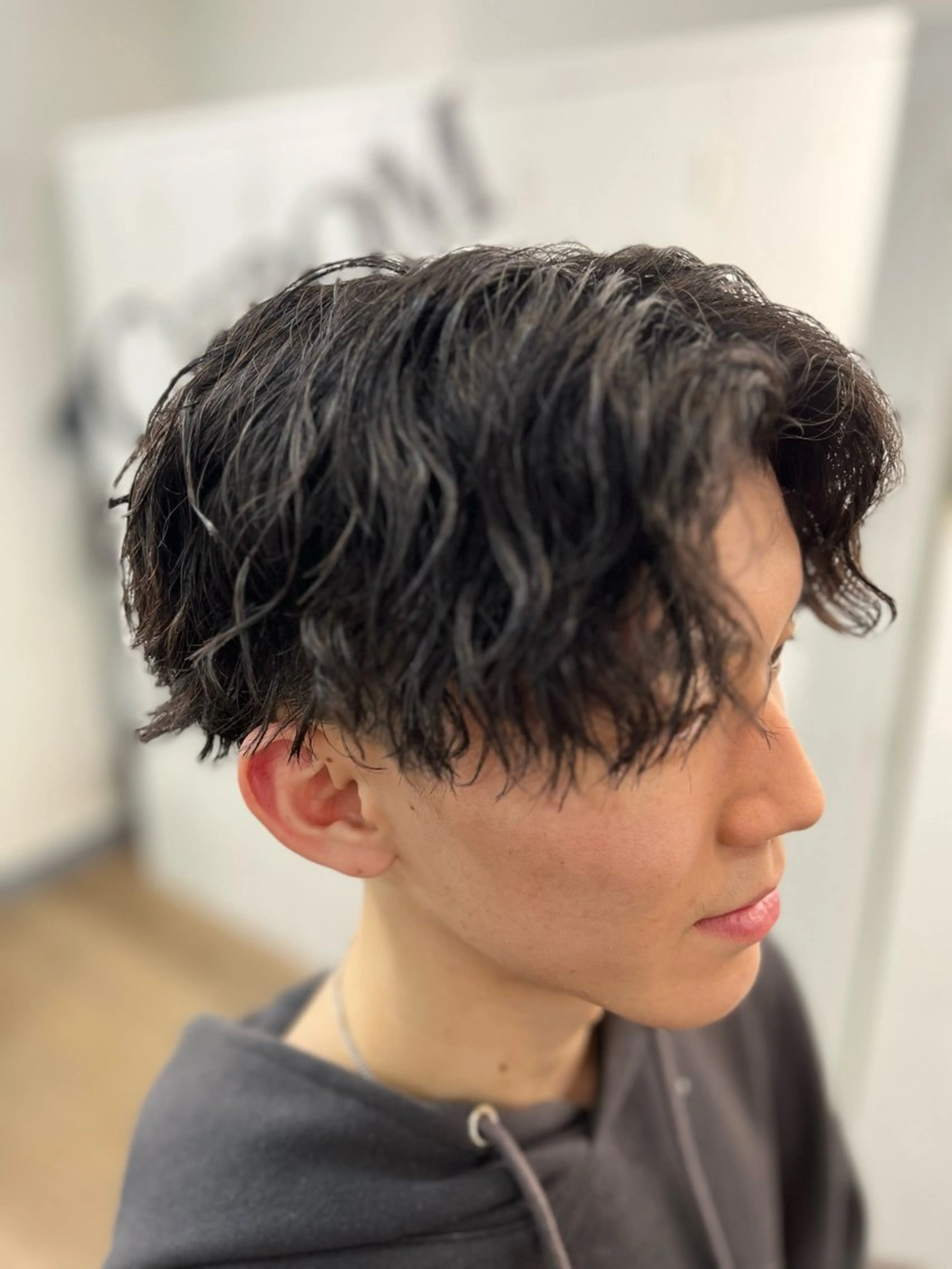 ミディアム ミディアムパーマ CHROM TOKYO the  Barber 新宿店所属・畠山 敦匡のヘアスタイル