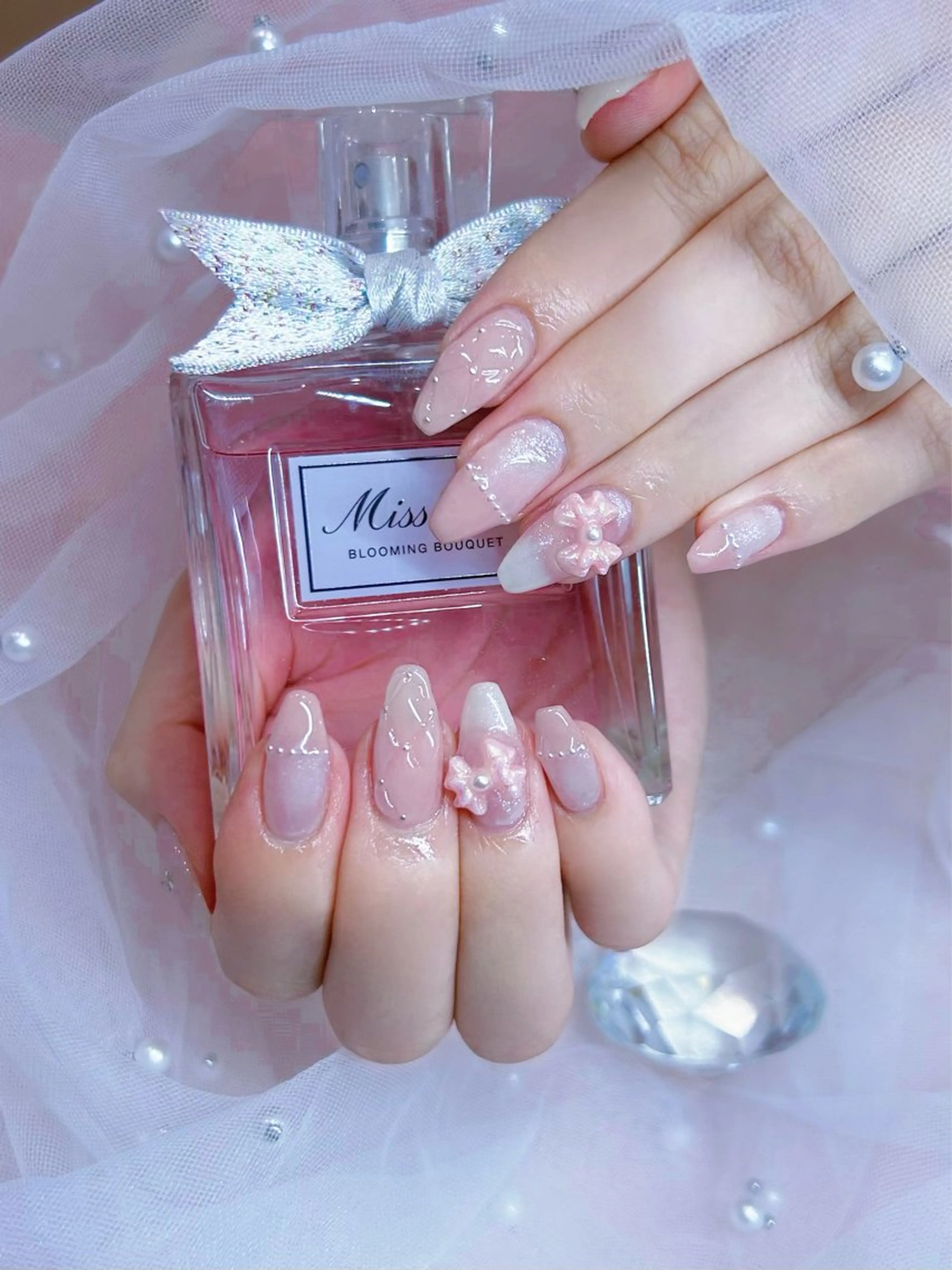 ネイル GO TODAY 横浜Solace店所属・Azuki Nail🎀のネイルデザイン