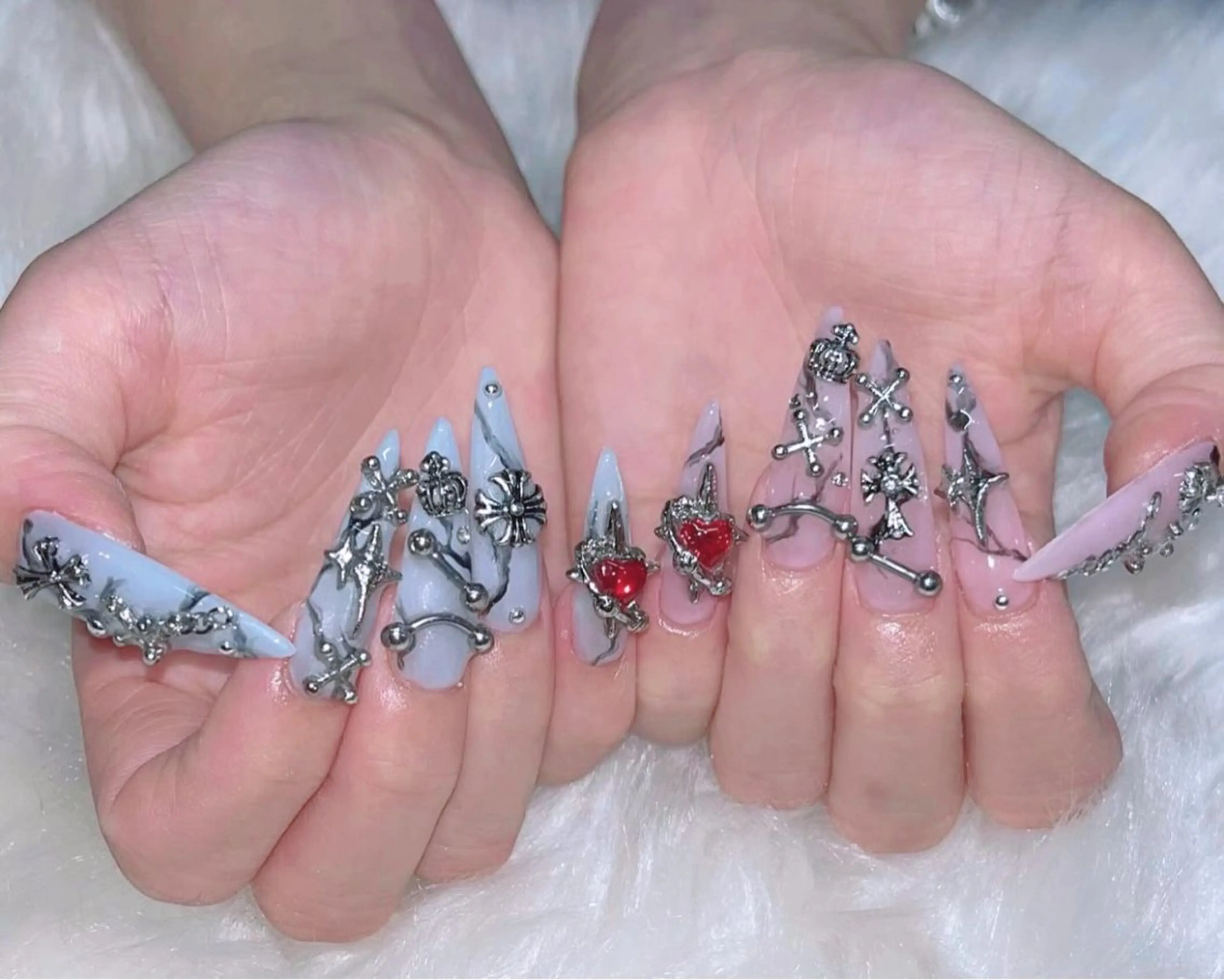 ネイル クリアネイル スカルプネイル 夏ネイル ホワイト NAILSGOGO shibuyaのネイルデザイン