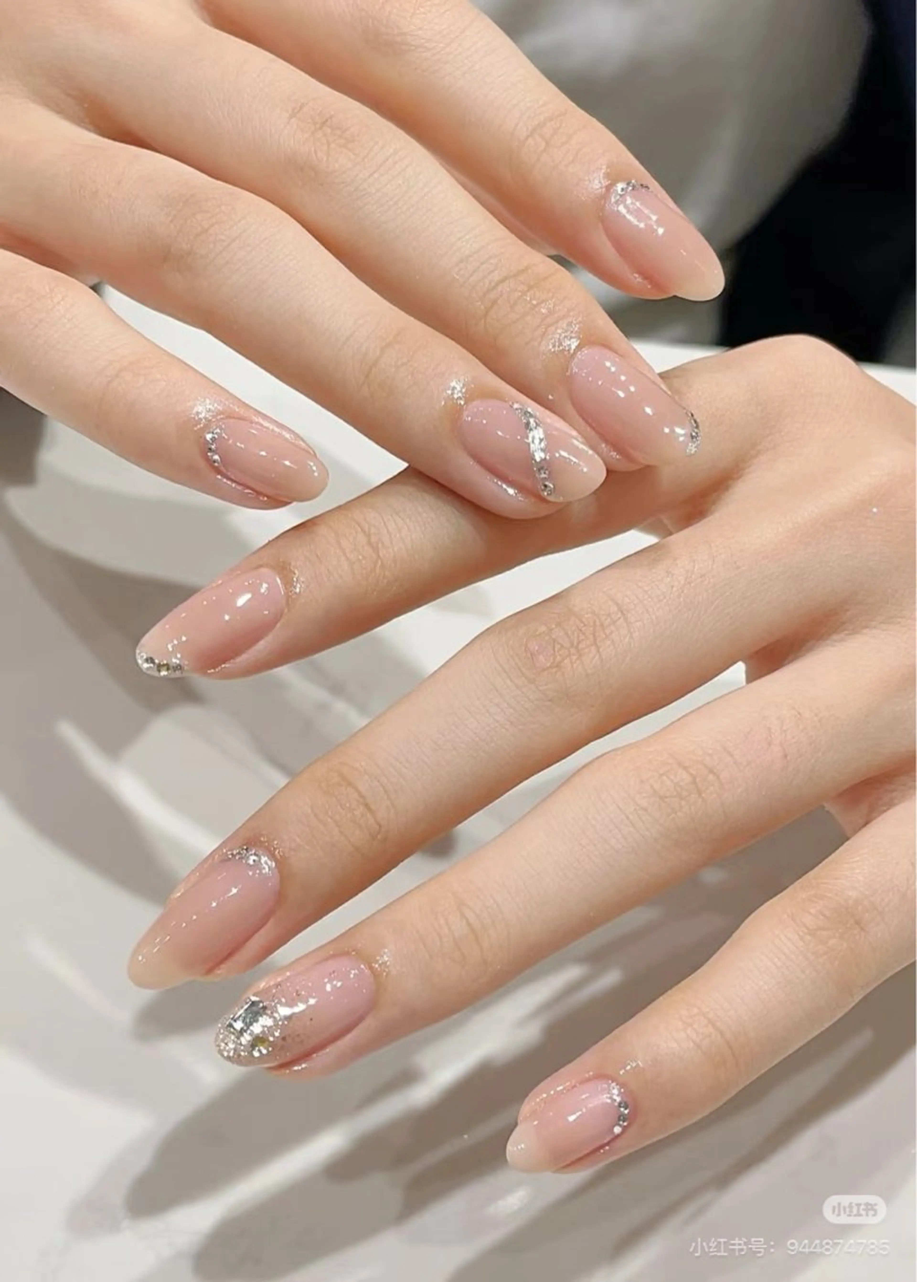 ネイル 高木 維麗絲のネイルデザイン