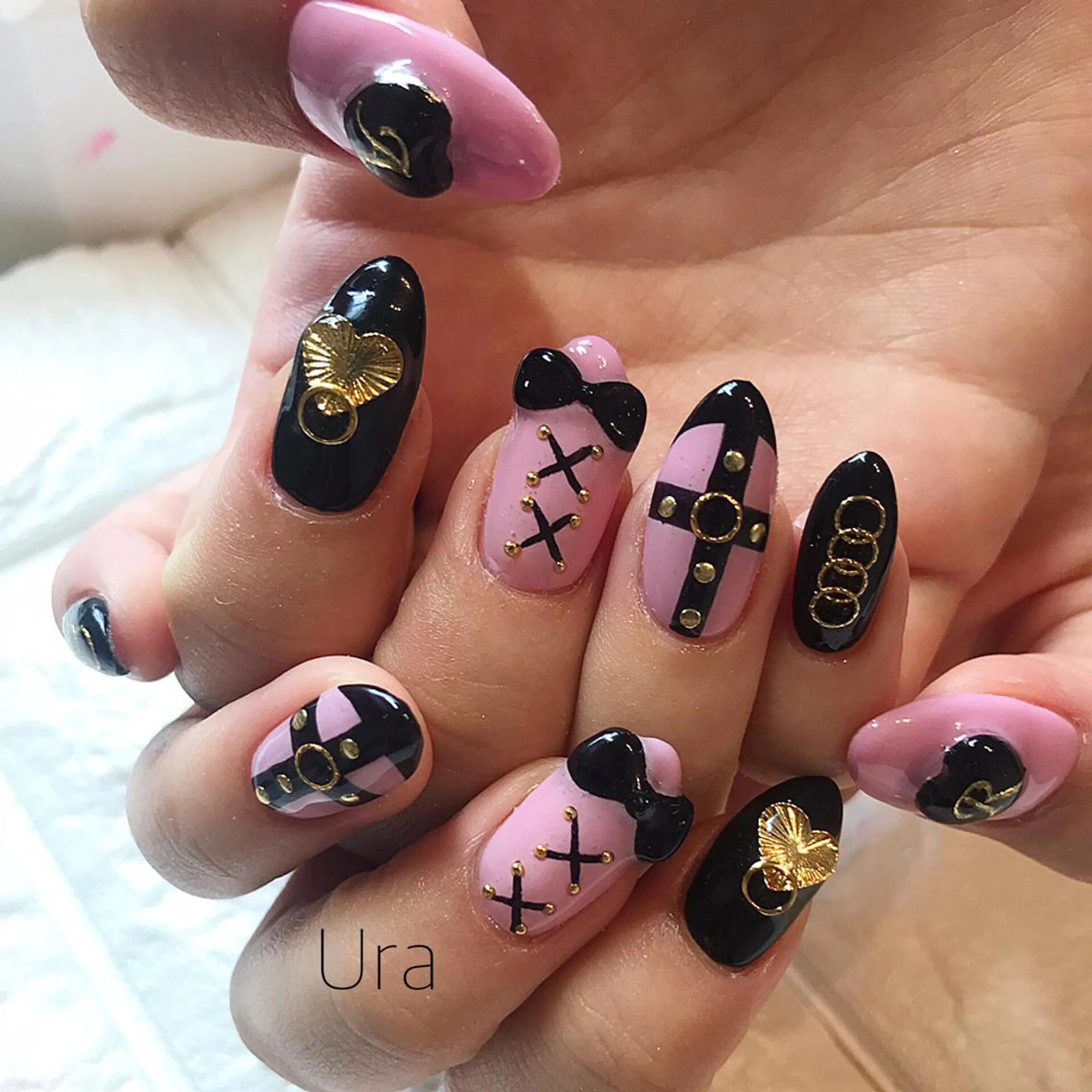 ネイル UrakoNail 《nail》のネイルデザイン