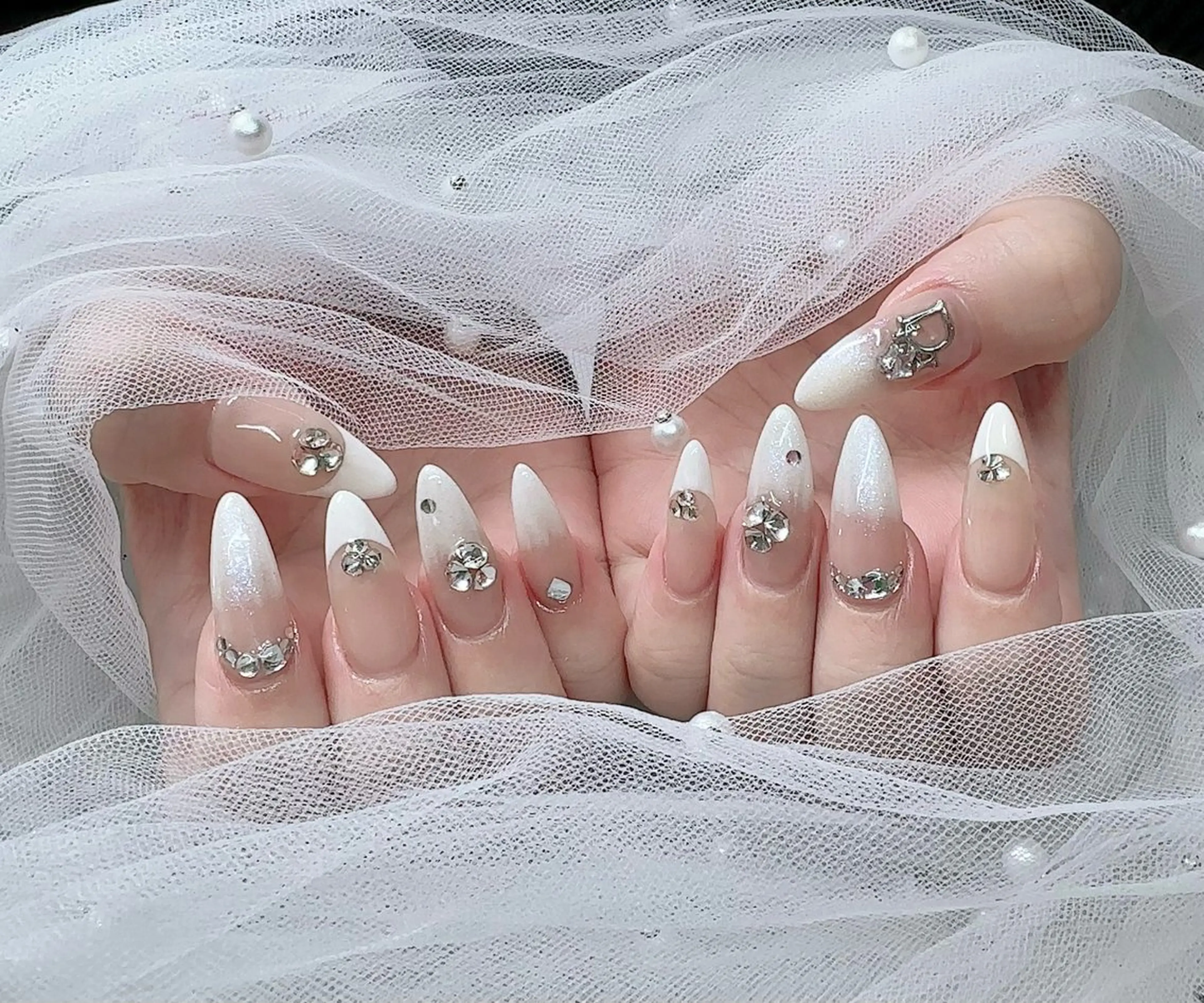 ネイル R nailsalon所属・R salonのネイルデザイン