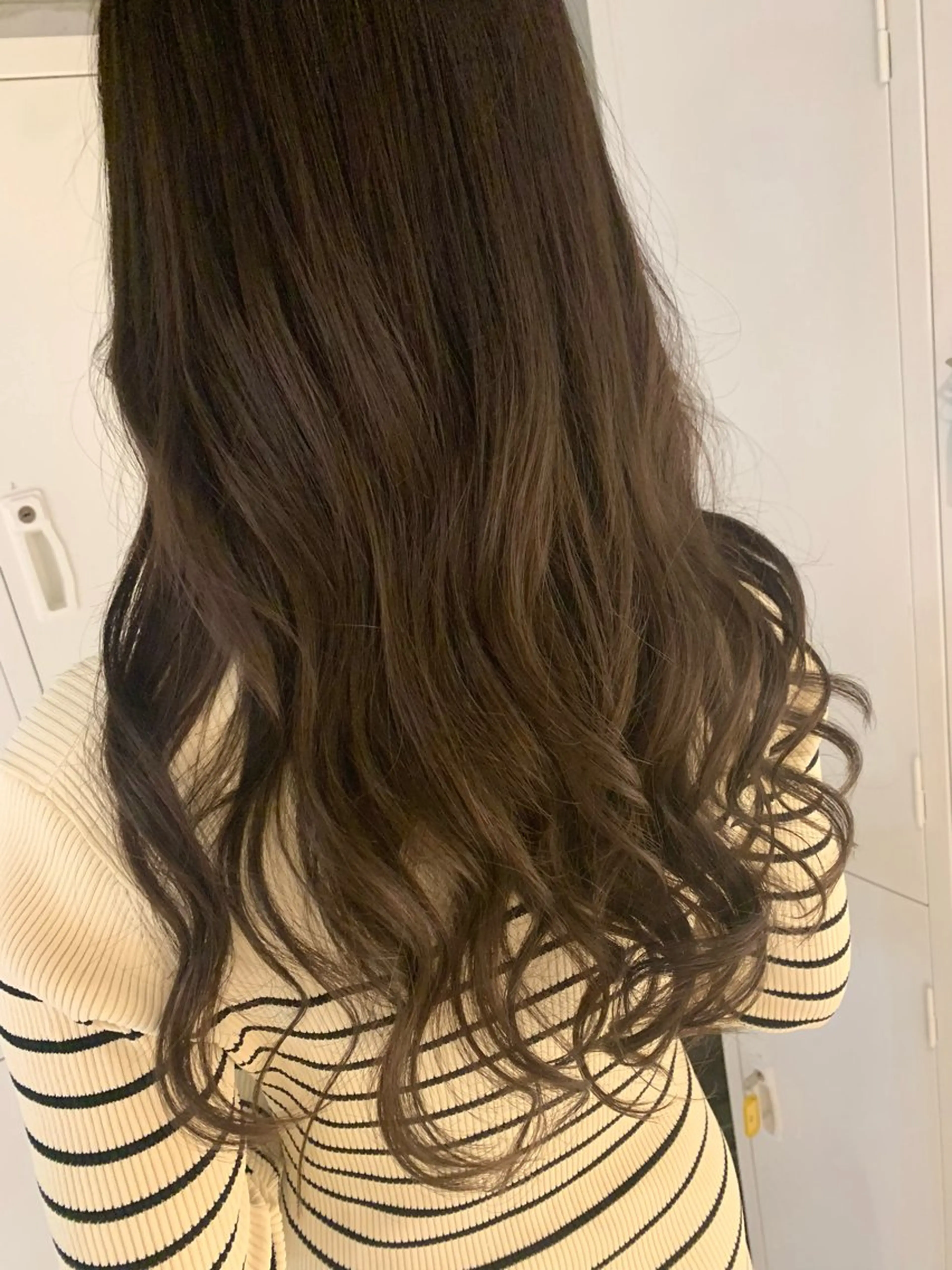 ロング プルエクステ エクステ ロング カット ヘアカラー トリートメント grow所属・和田 拓也のヘアスタイル