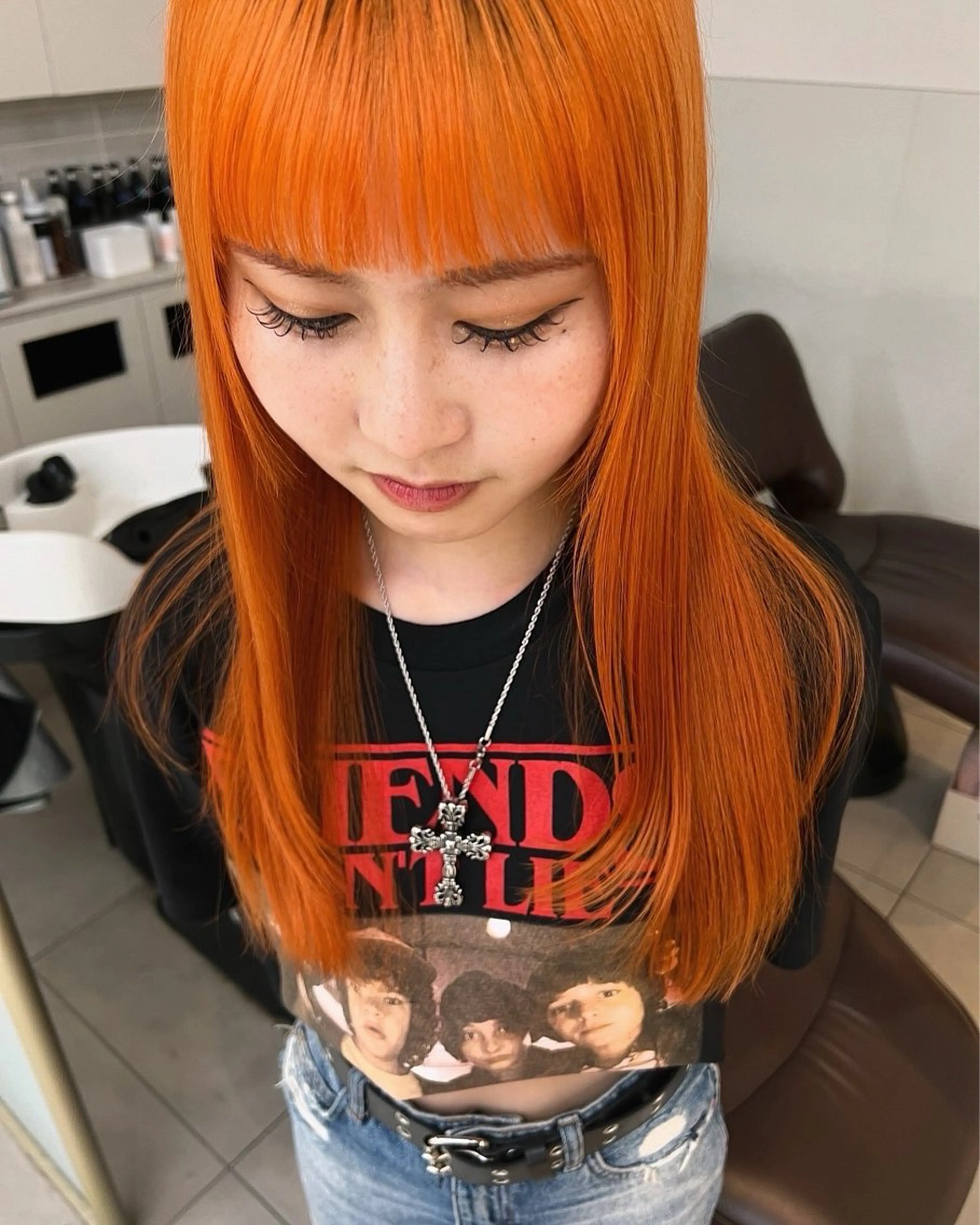 ミディアム カラー アッシュ アッシュブラウン ブリーチ ブラウンカラー ケアブリーチ ヘアカラー トリートメント ヘアセット レイヤー専門家 ダブルカラー修のヘアスタイル