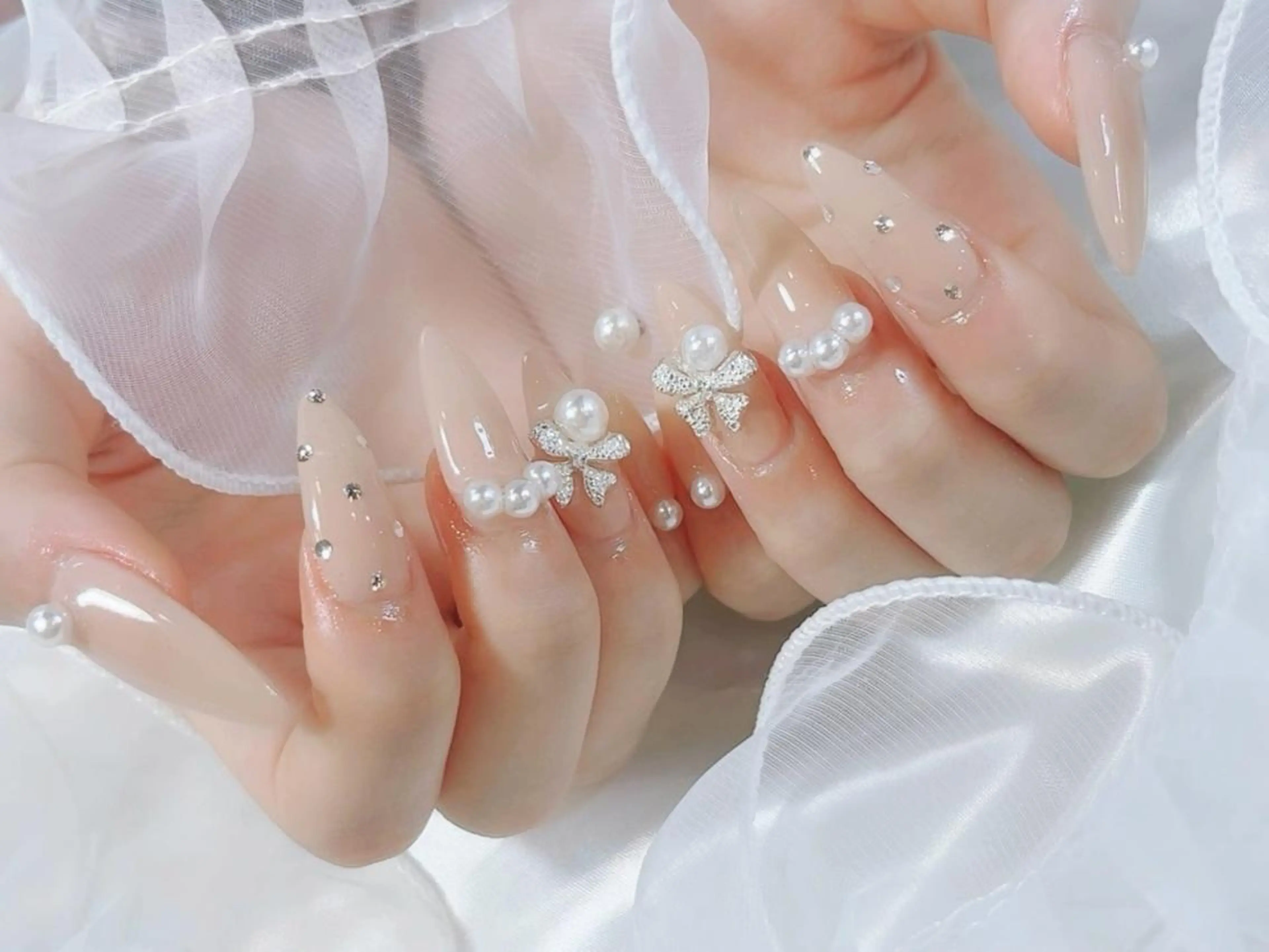 ネイル ワンホンネイル 🤍POP可愛い🧸 Menailのネイルデザイン
