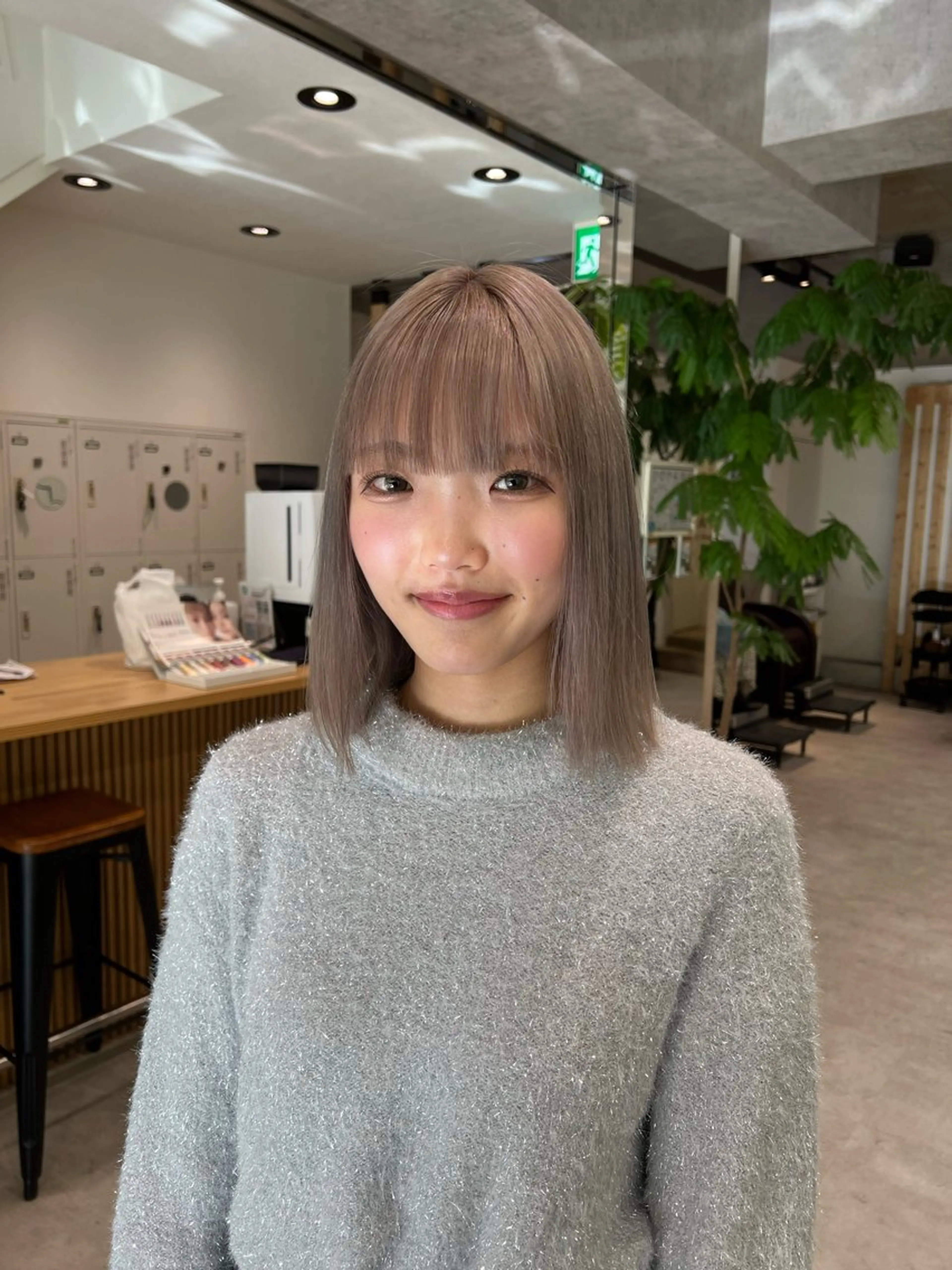 ショート カラー ダブルカラーブリーチ 髪質改善　縮毛矯正のヘアスタイル
