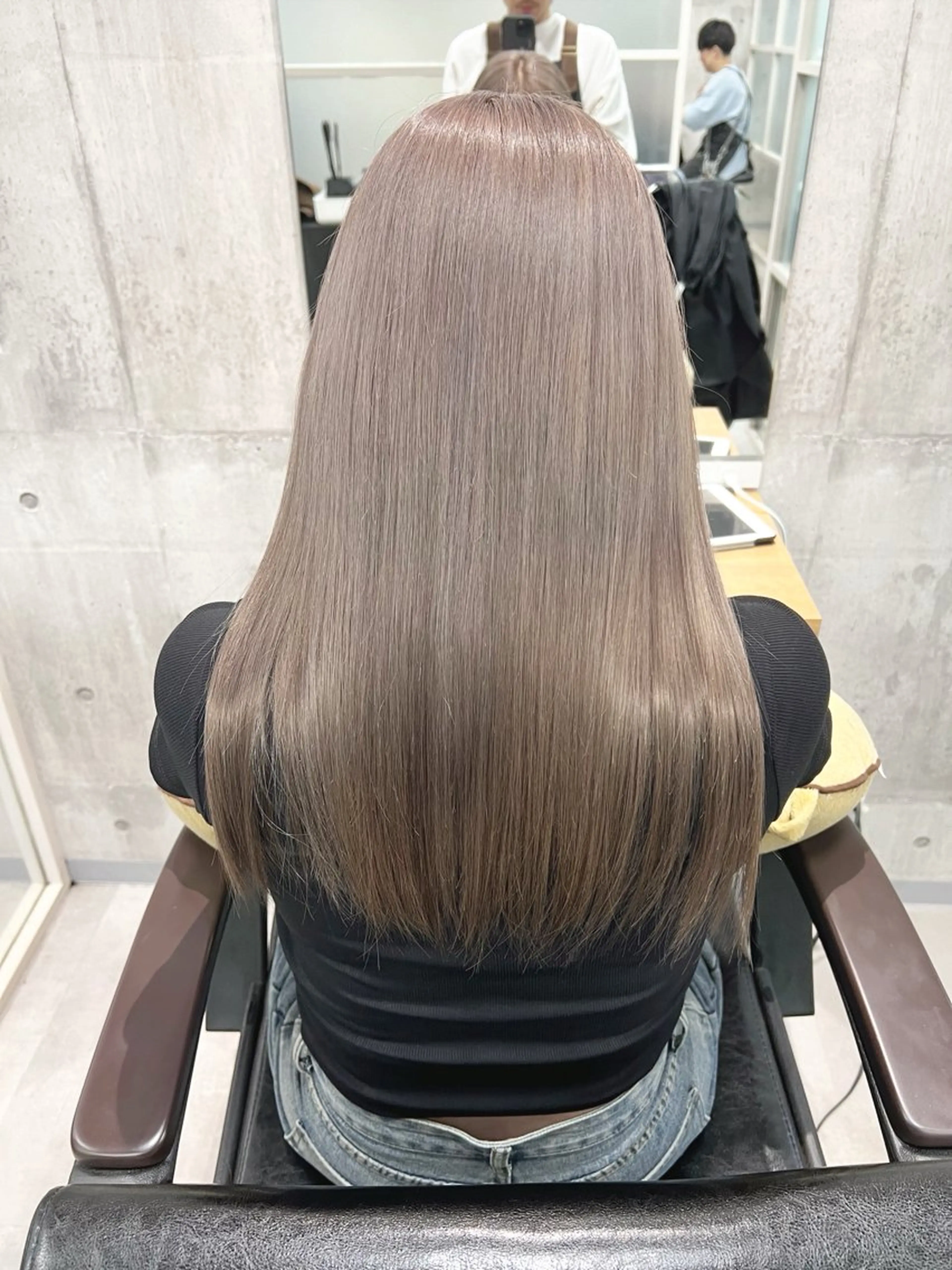 ロング ボブ ハイライト 髪質改善 カット ヘアカラー newi ナカノのヘアスタイル