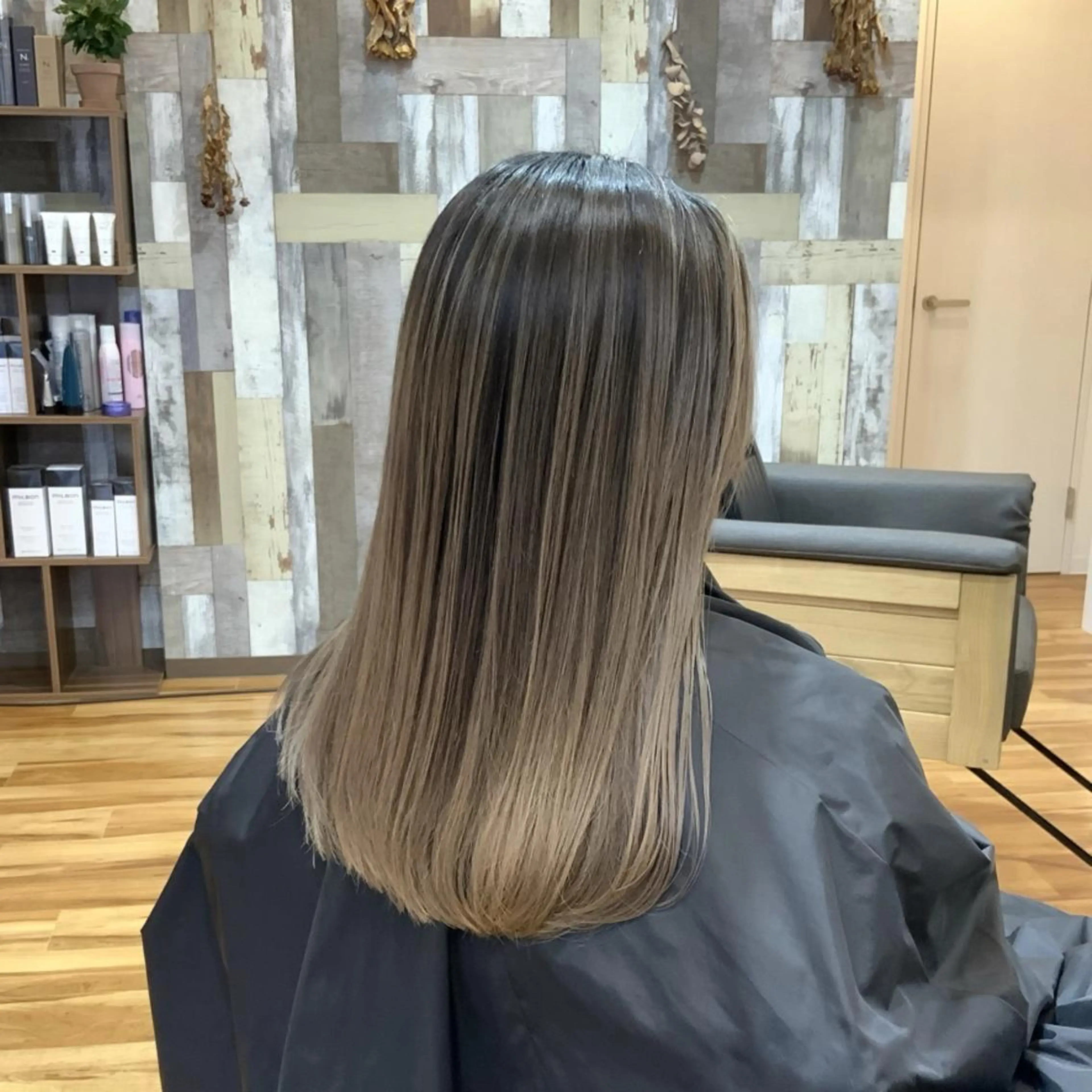 セミロング レイヤーカット 🍀favori🍀 kanekoのヘアスタイル
