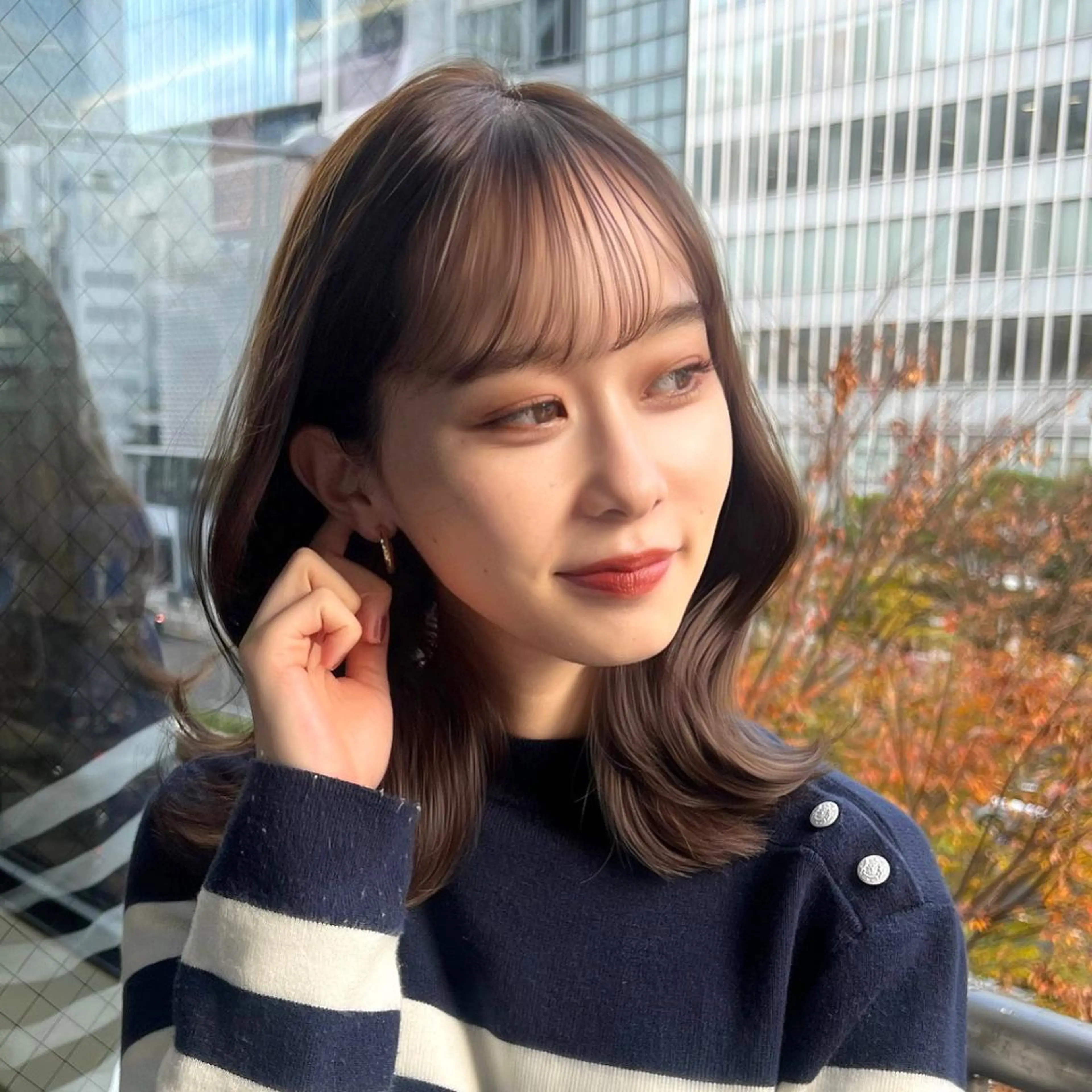 ミディアム カット ヘアカラー トリートメント 韓国ヘア♡ 顔まわりカットayaのヘアスタイル