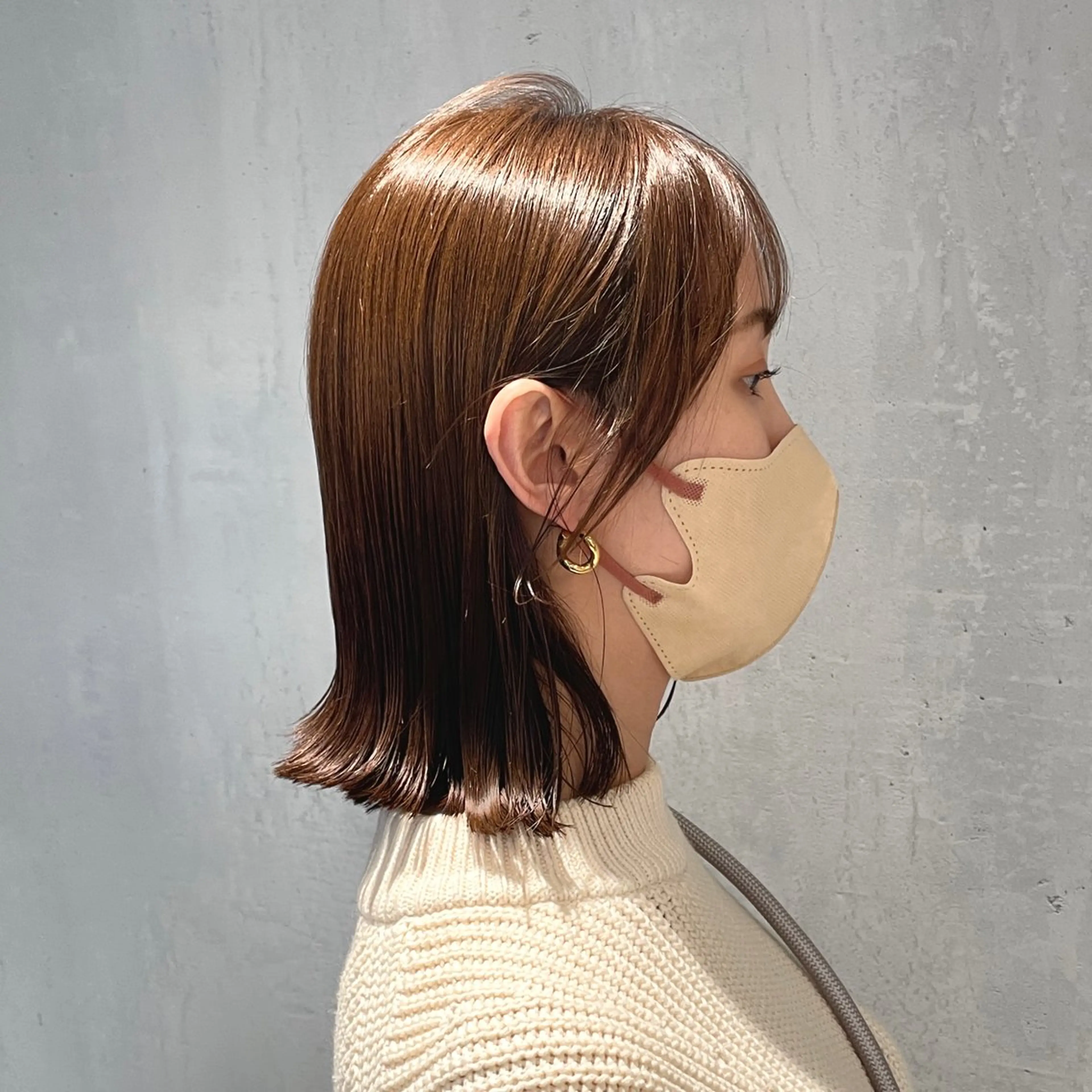 ミディアム カラー 切りっぱなしボブ ハイライトカラー ボブ 顔周りカット ハイライト ヘアカラー トリートメント DX SHARE SALON所属・ツヤ感白髪ぼかし KEIKOのヘアスタイル