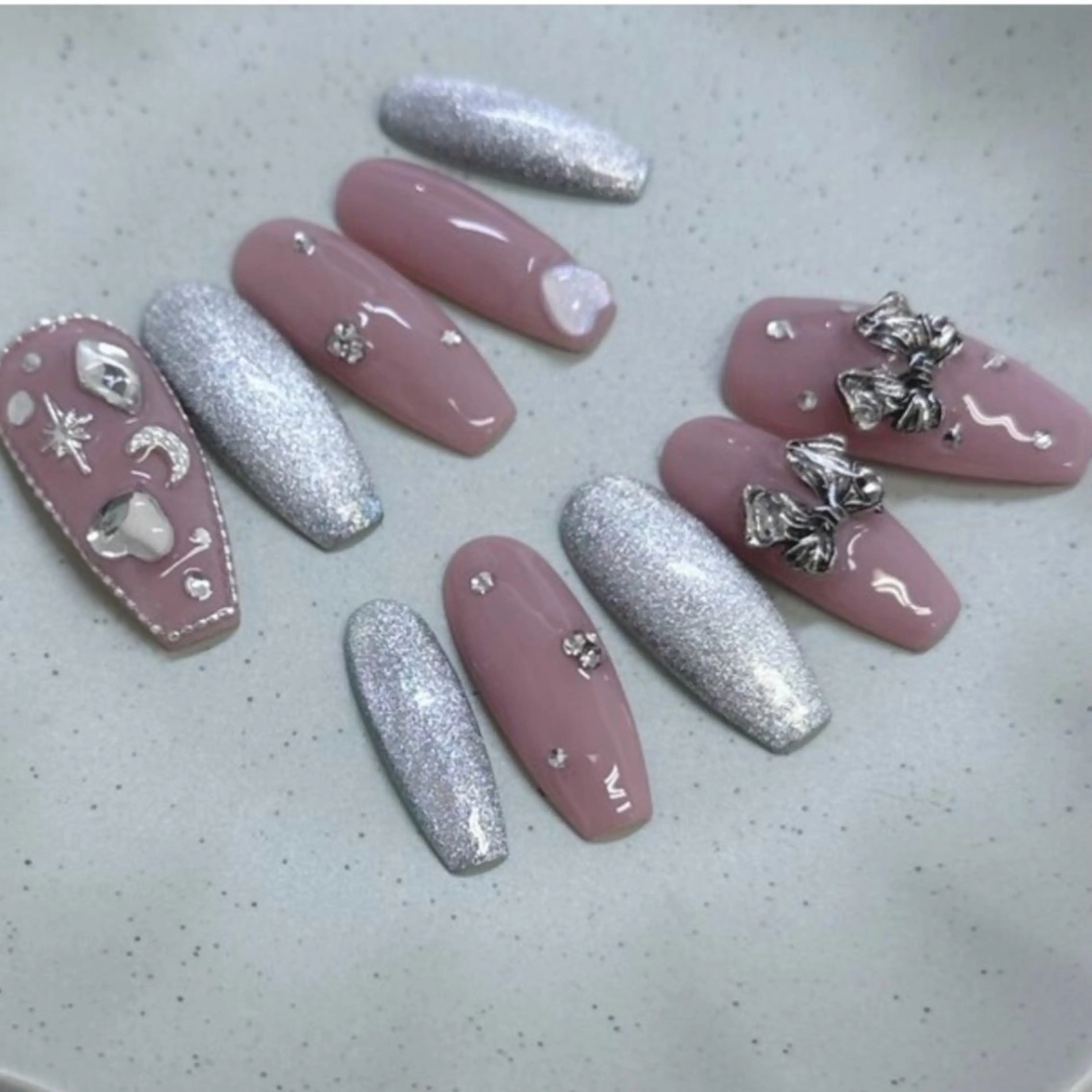 ネイル ネイルチップ ハンドネイル Belle まえだ ⋆. 𐙚 ⌒♡｡．のネイルデザイン