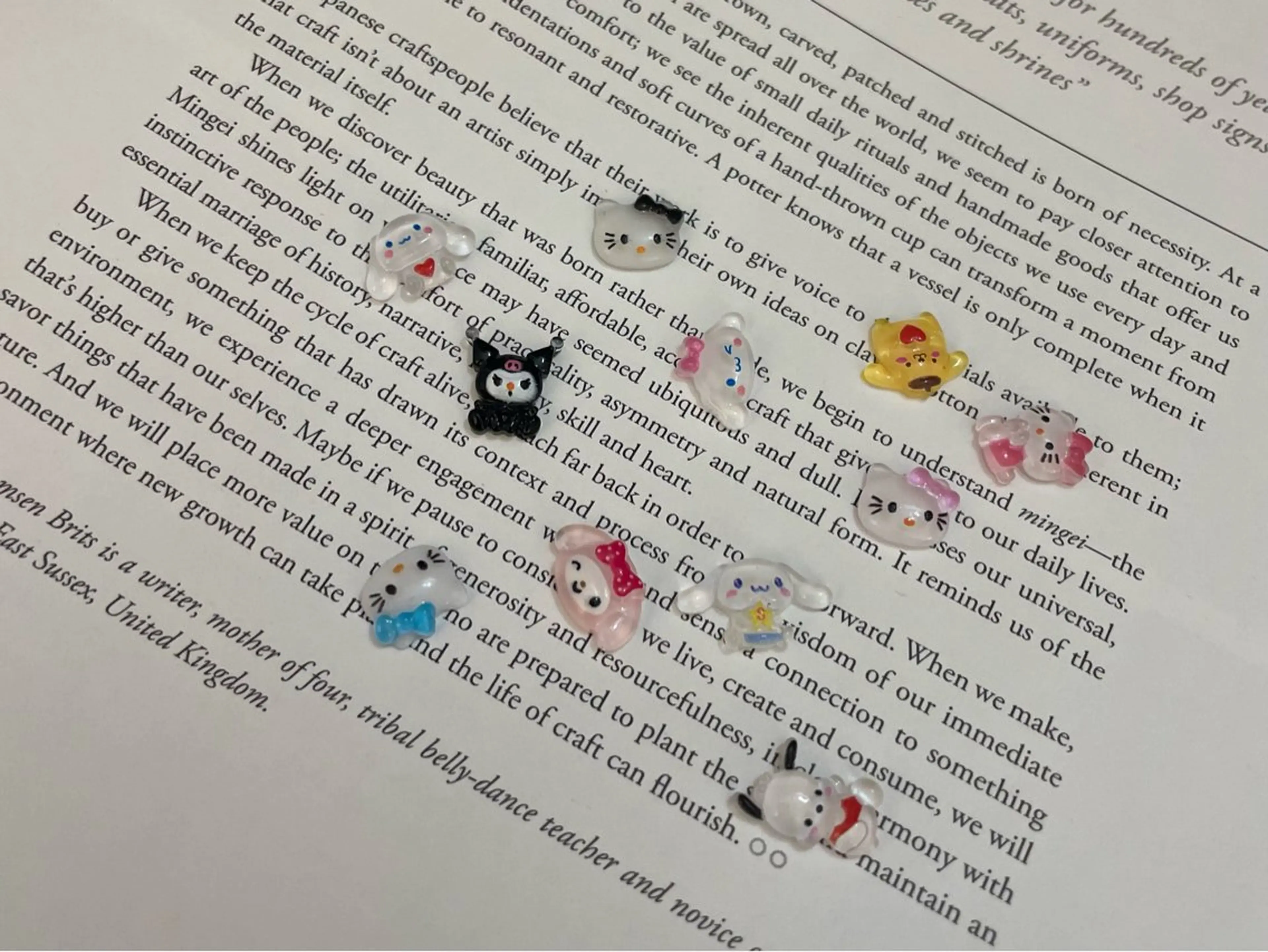 ネイル フレンチネイル ジェルネイル ガーリー ハート ホログラムネイル nailist. sayaのネイルデザイン