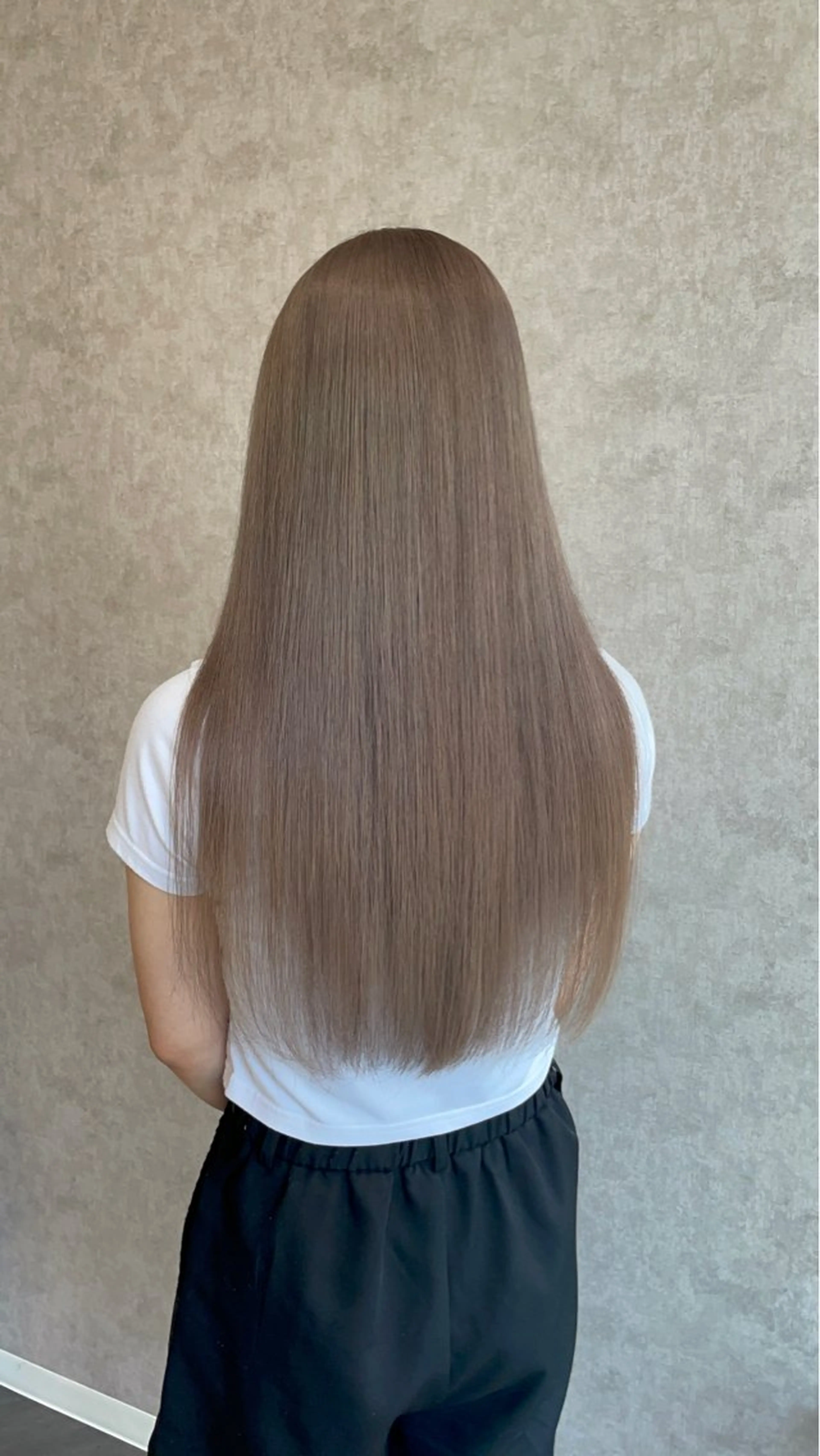 ロング カラー ブリーチ ケアブリーチ 透明感カラー グレージュ ミルクティーグレージュ ヘアカラー Taku ／ケアハイトーンのヘアスタイル