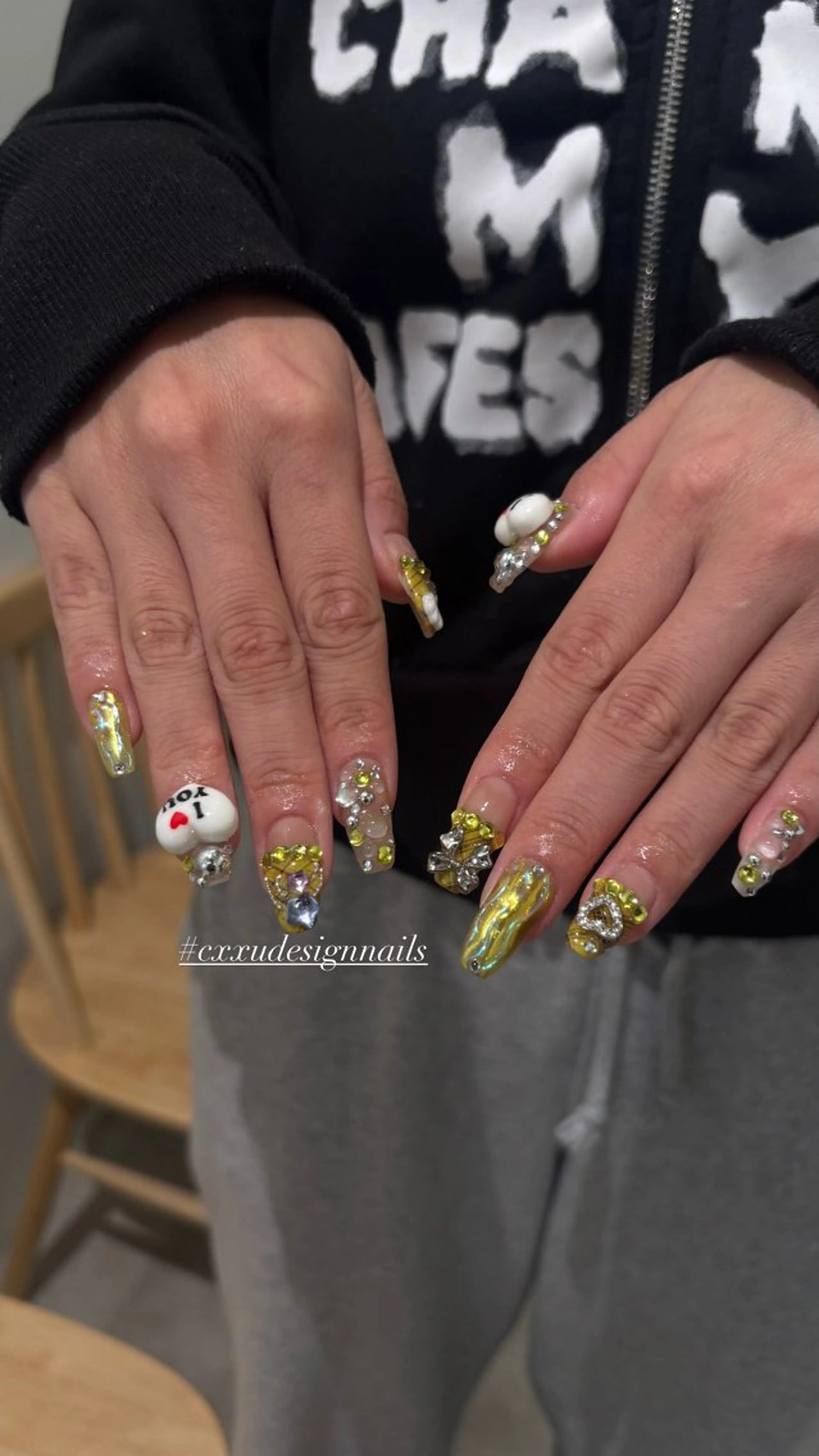 ネイル ハンドネイル 🐬Cxxu° Nail✝️のネイルデザイン