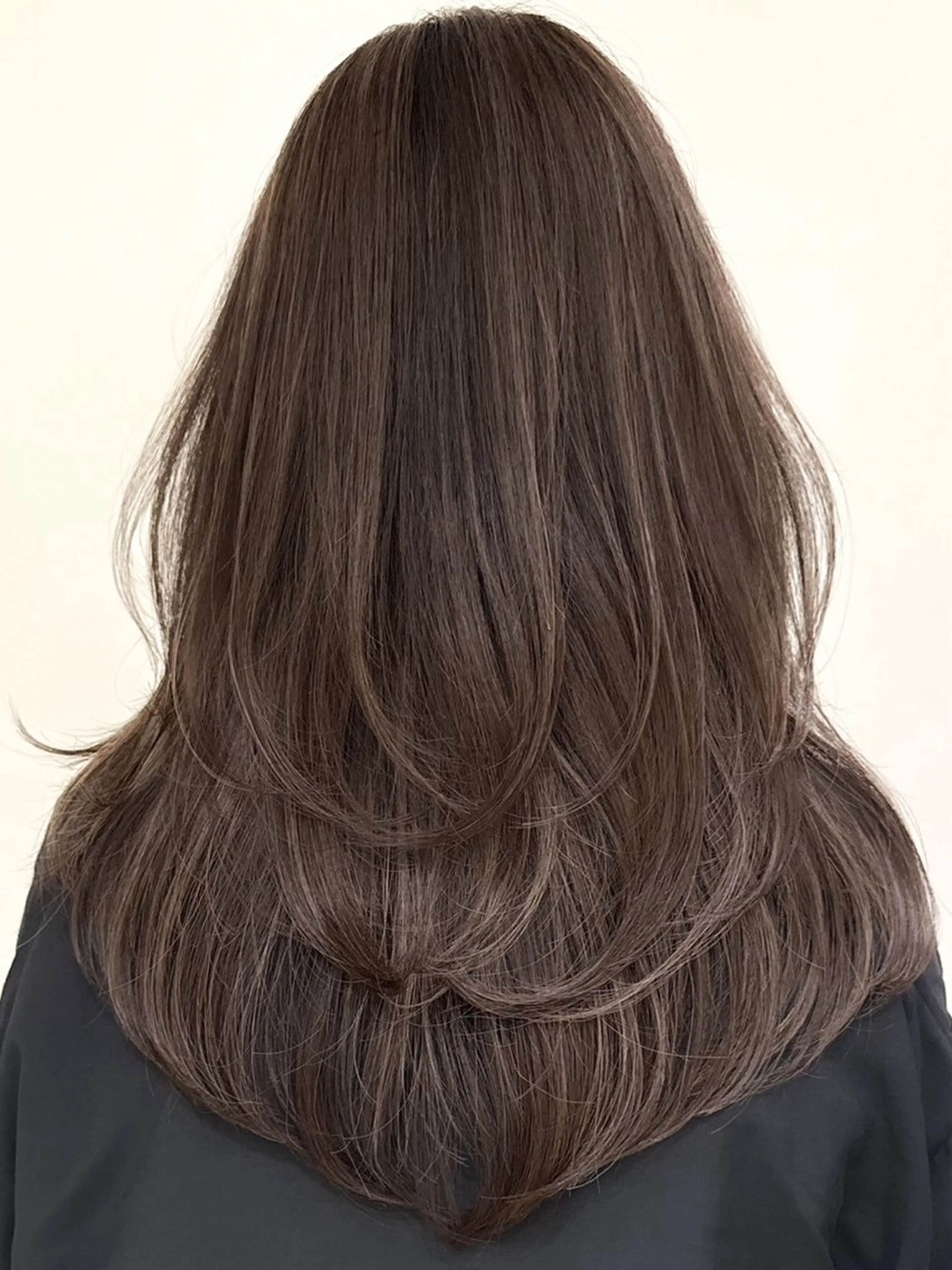 ロング カラー レイヤーカット Gokan by JILBLAN所属・新實 ゆりあのヘアスタイル