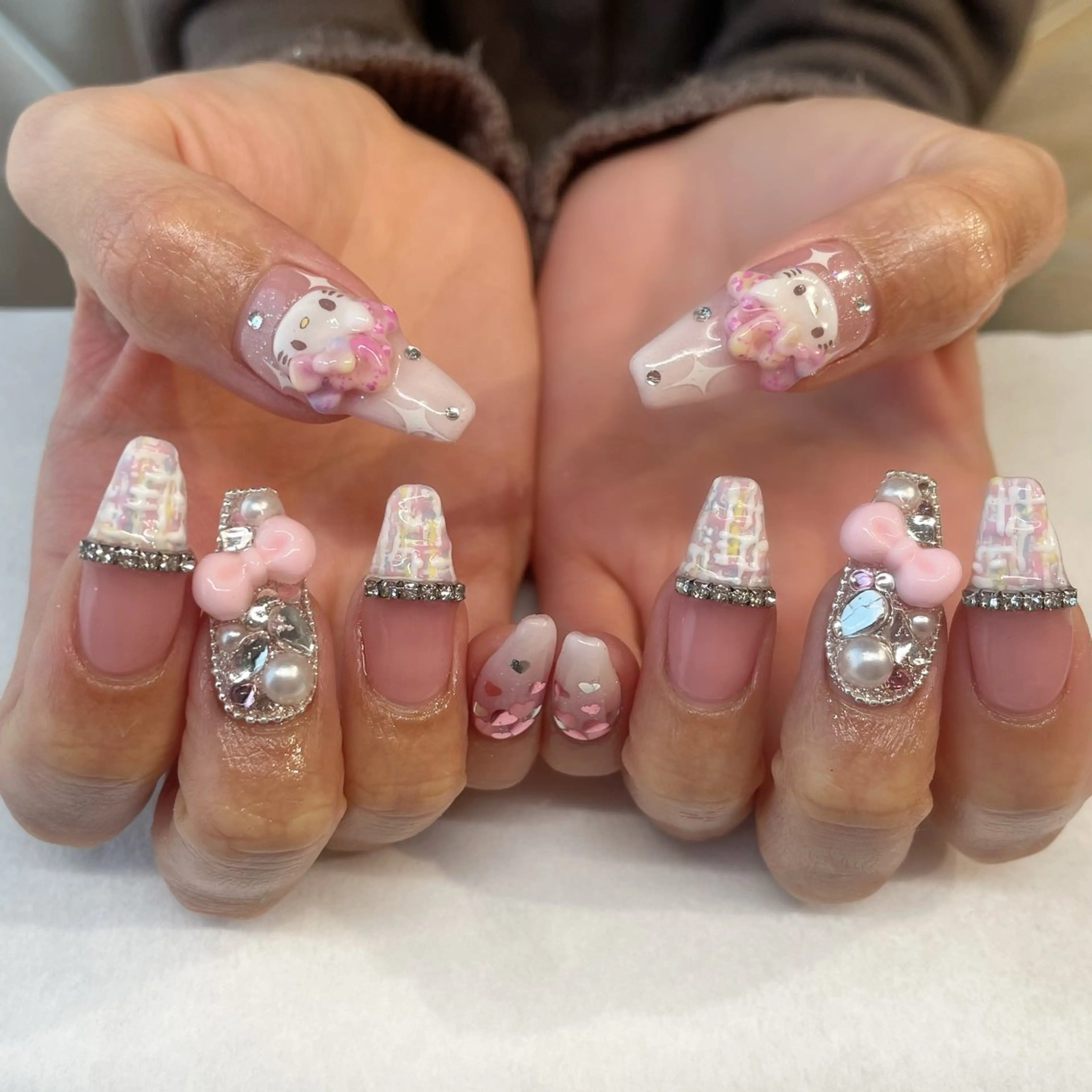 ネイル ハンドネイル 💎🐰 saki. m 🐰💎のネイルデザイン