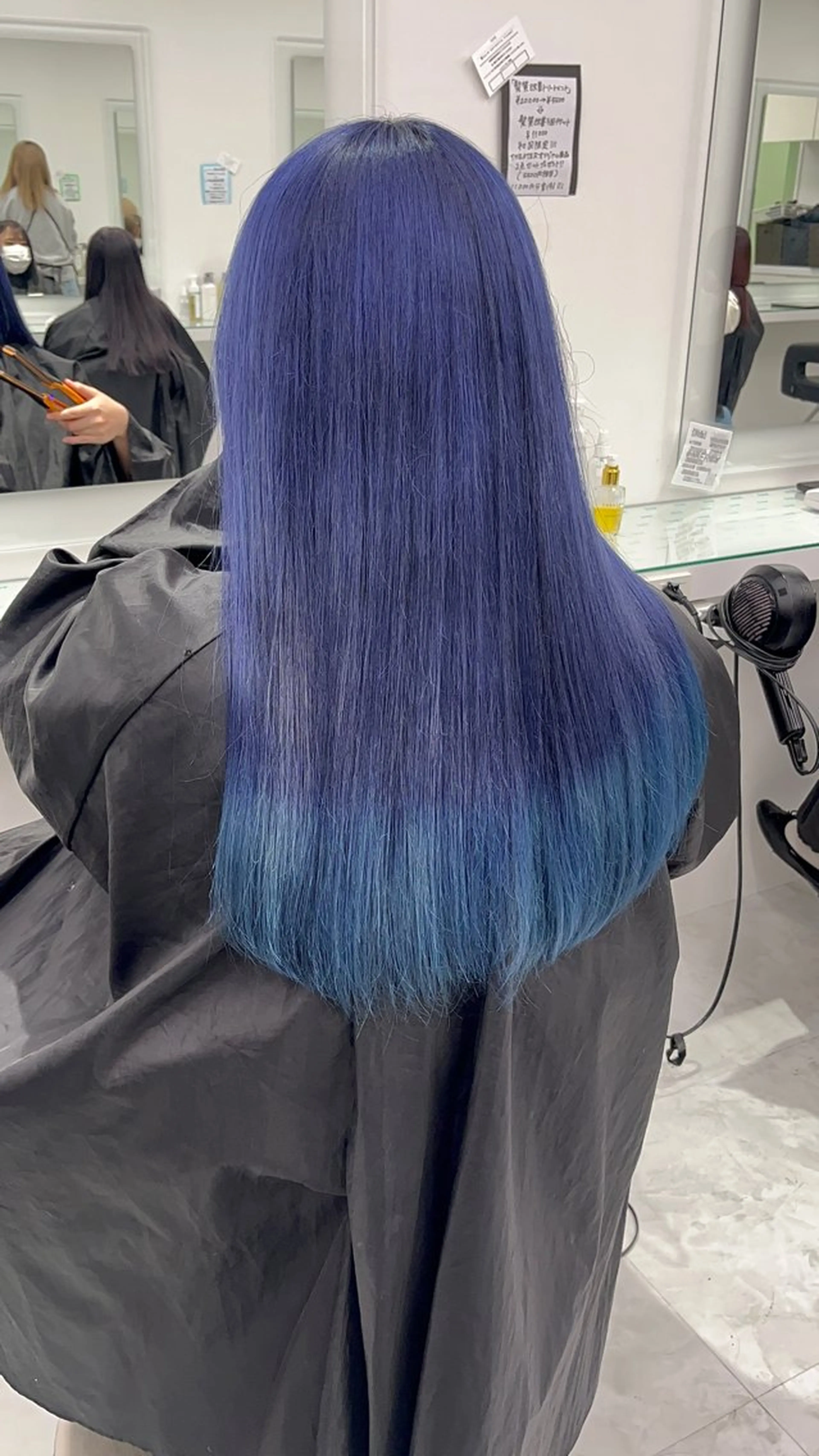 ロング ヘアカラー 🩷暖色カラー🩷 BONのヘアスタイル