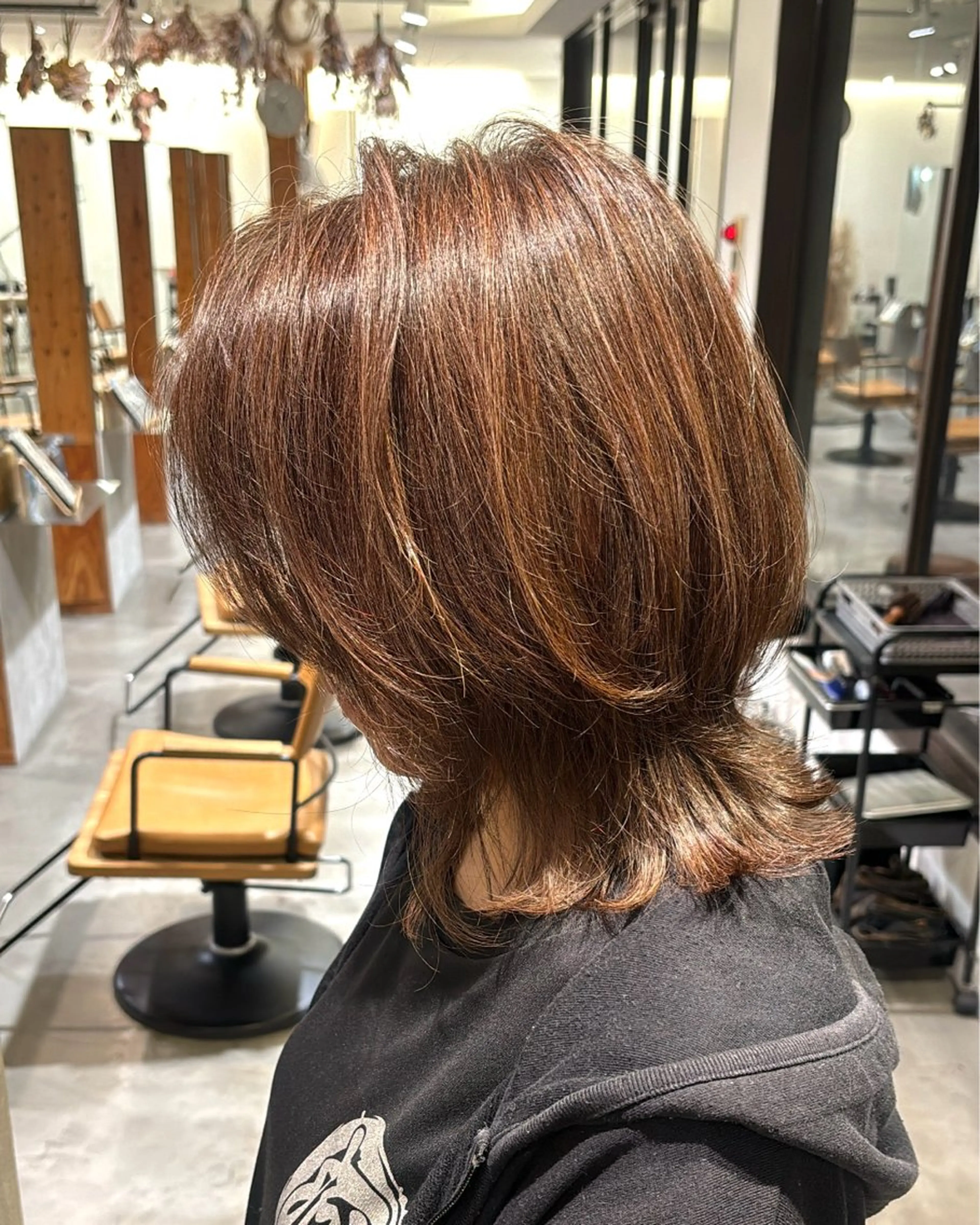 ミディアム カラー ハイライトカラー ハイライト 小木曽 里華のヘアスタイル