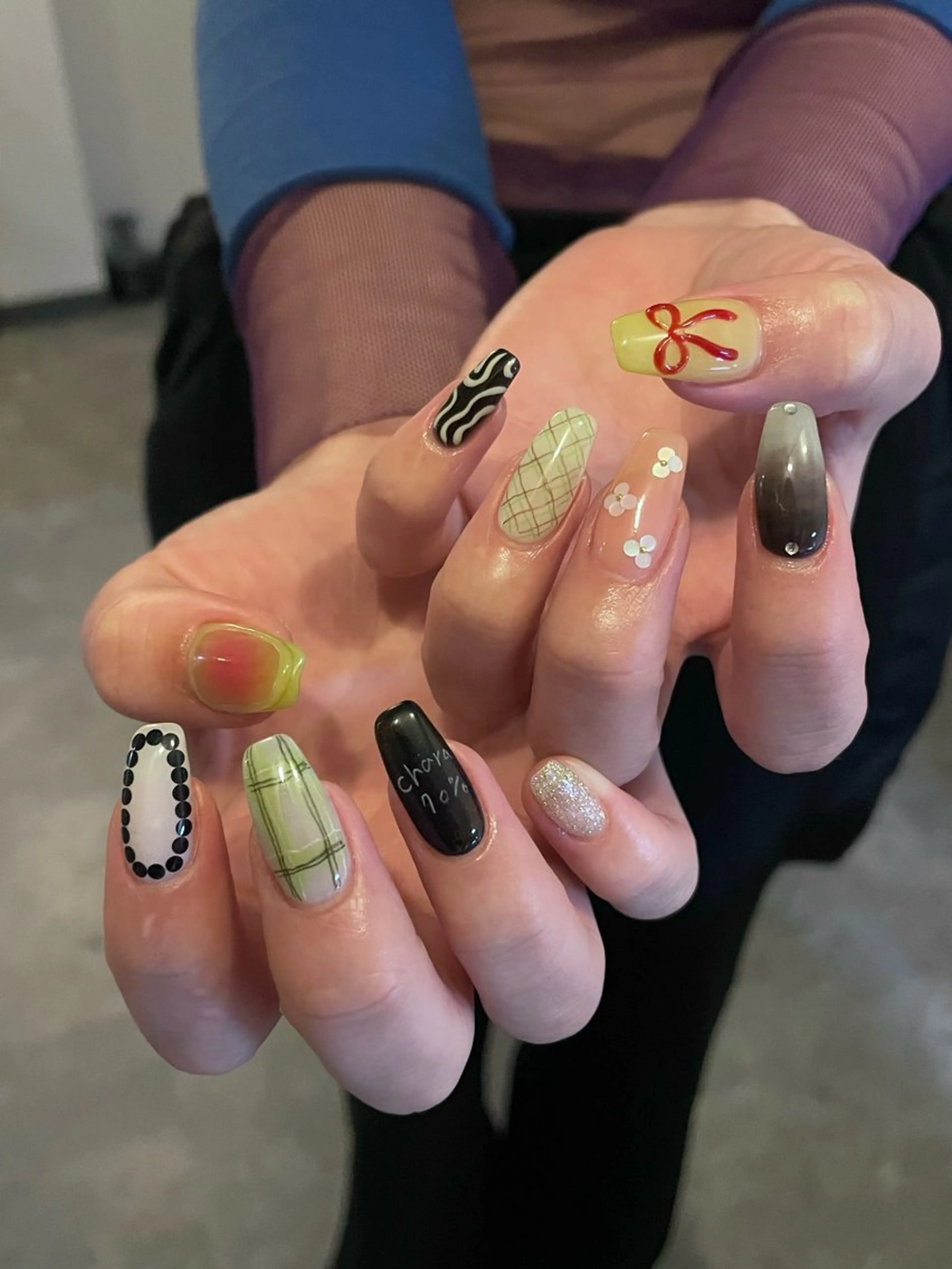 ネイル ハンドネイル roof nailのネイルデザイン