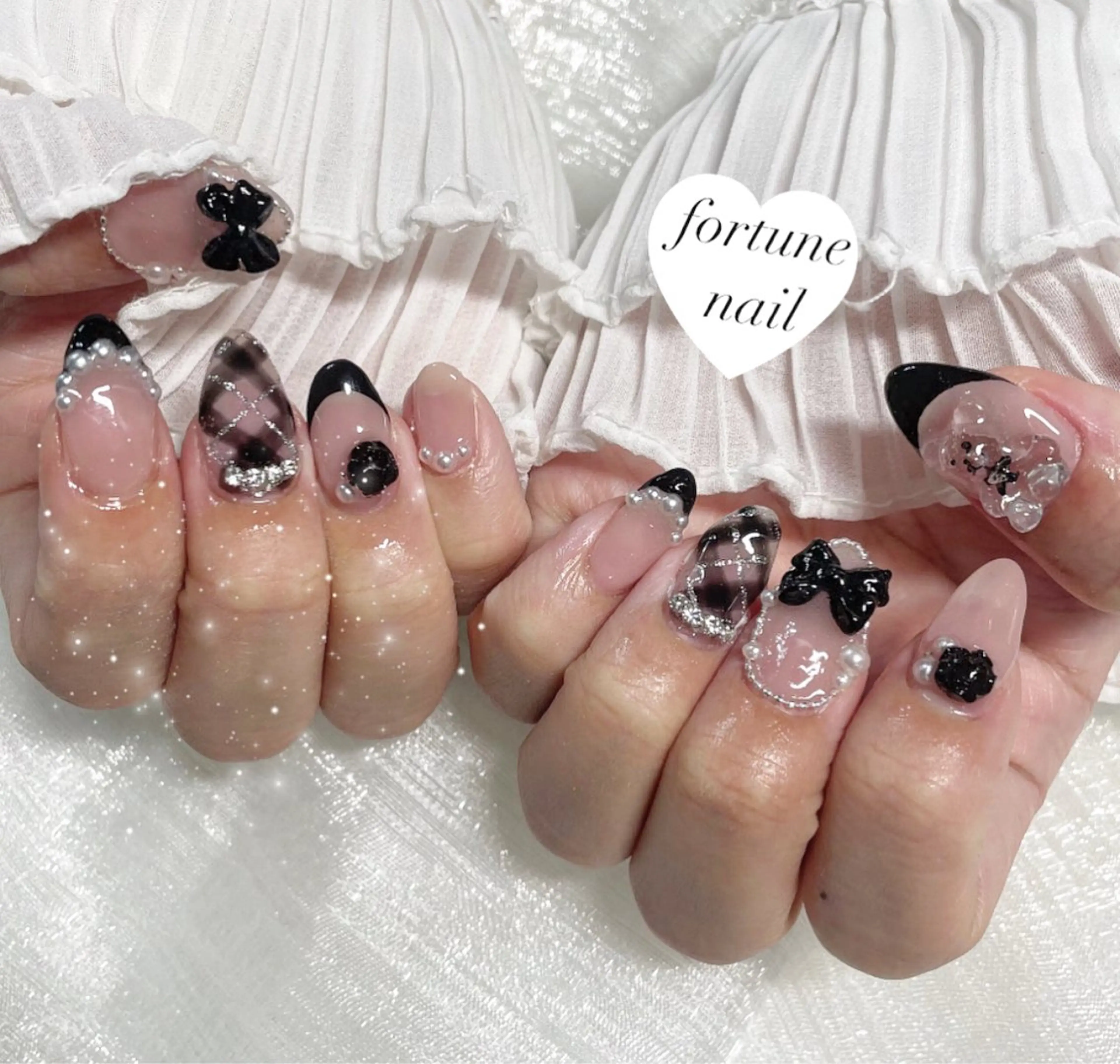 ネイル ガーリー ハンドネイル 💎saori 💎のネイルデザイン