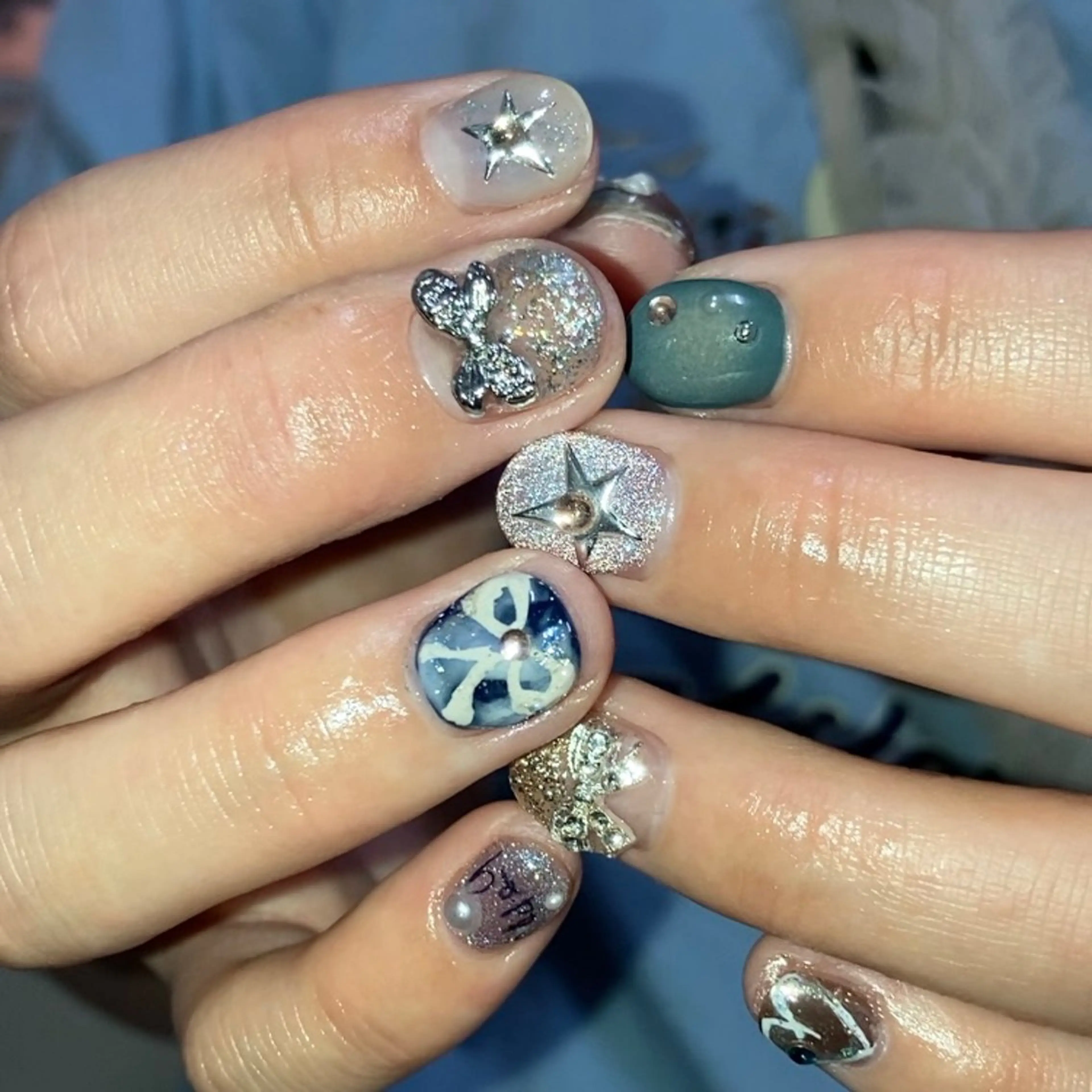 ネイル ハンドネイル フットネイル kana/モード ・グランジ⛓🎼のネイルデザイン