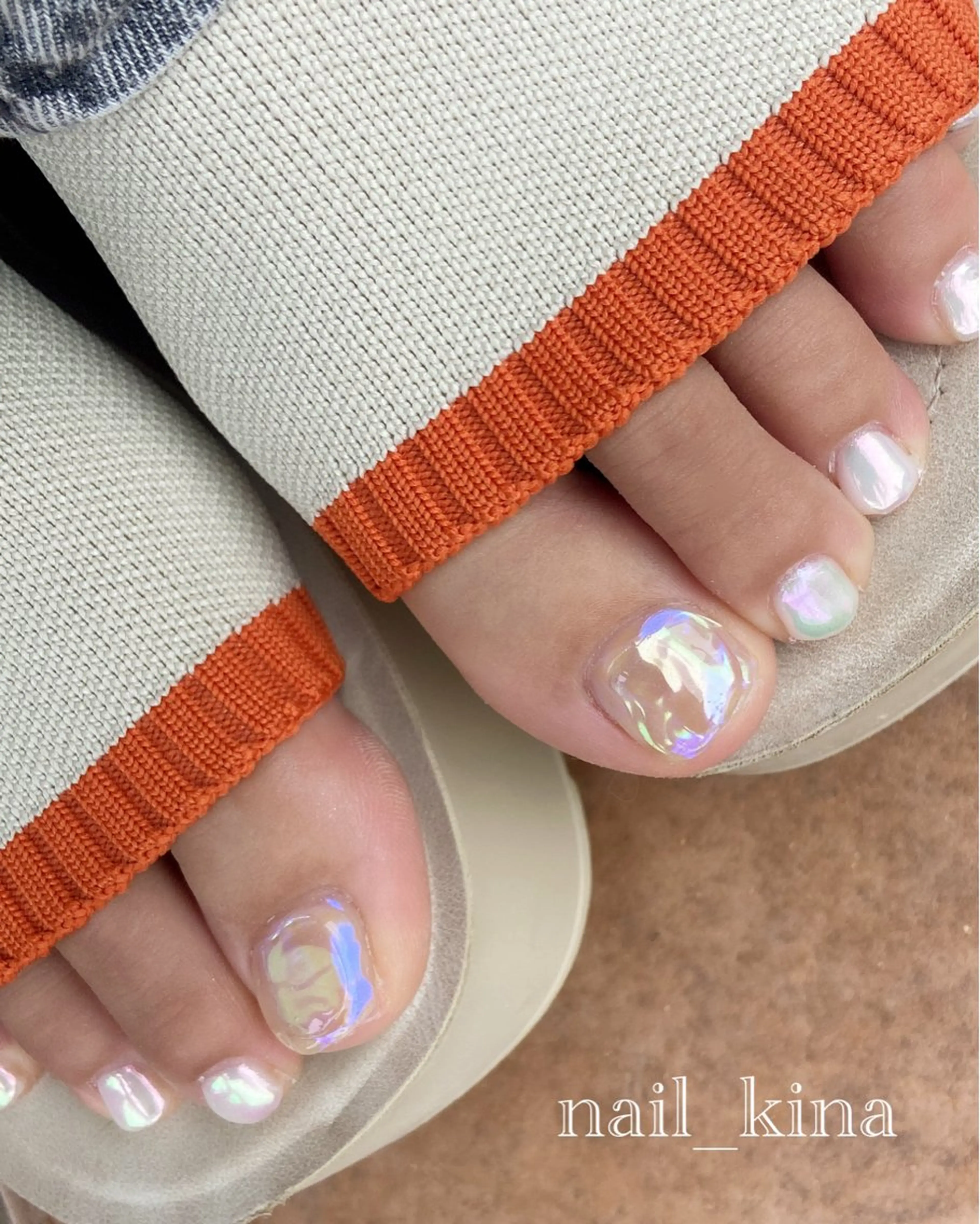 ネイル フットネイル ワンカラーネイル フットネイル nail_ kinaのネイルデザイン