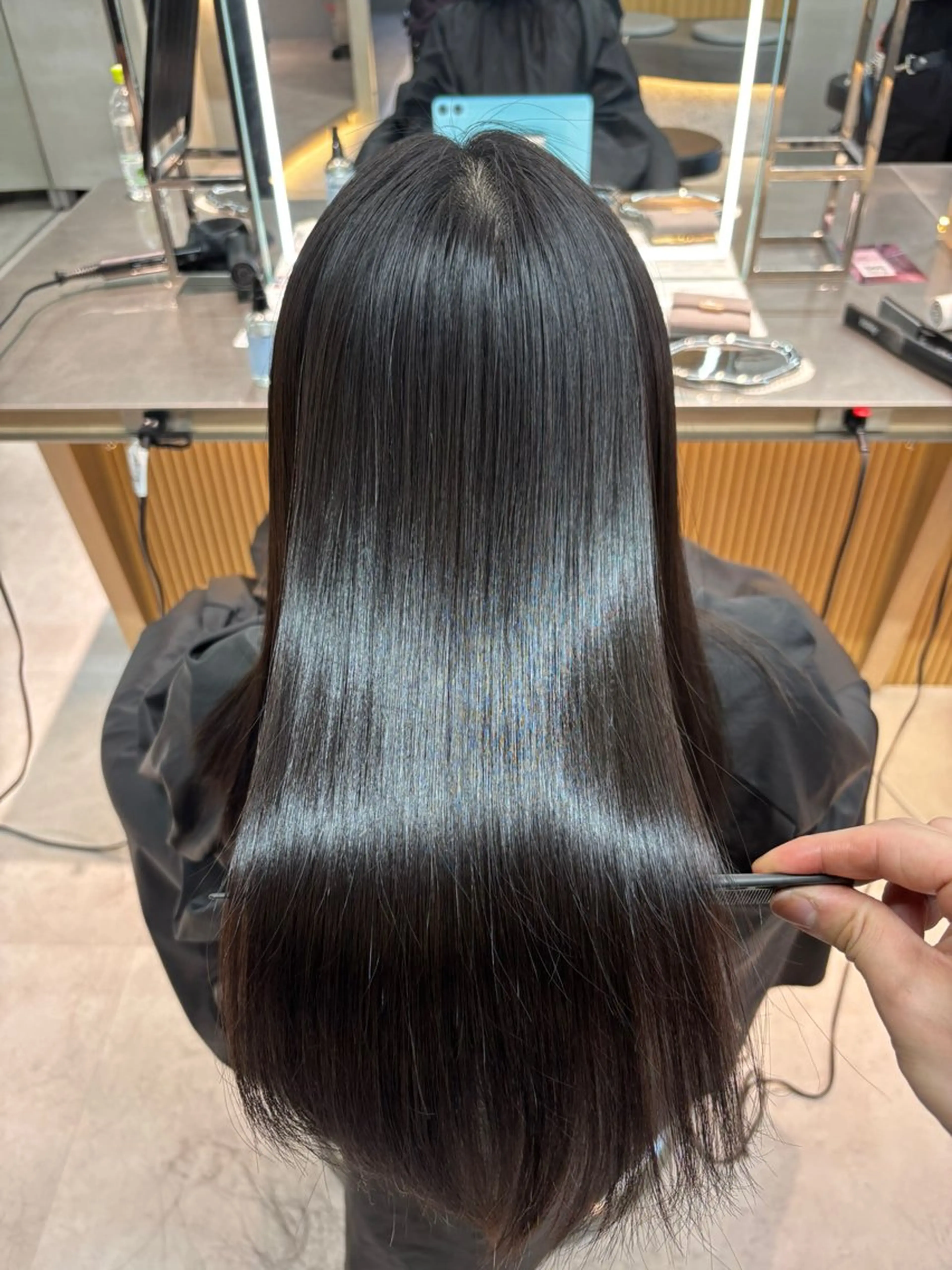 ロング カラー パーマ 髪質改善 レイヤーカット 縮毛矯正 カット ヘアカラー 縮毛矯正 トリートメント 【美髪矯正) 吉村　清志のヘアスタイル