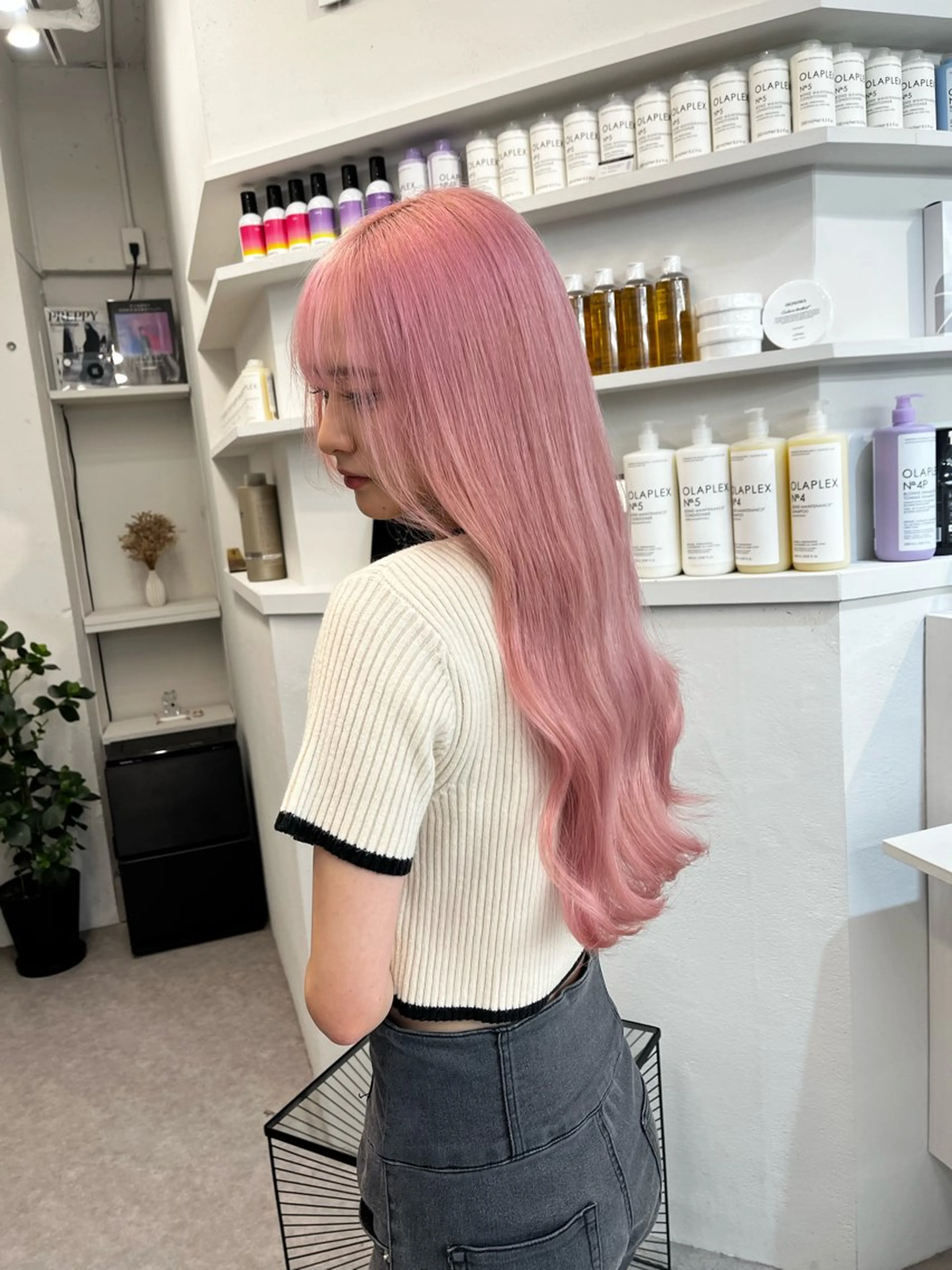 ロング カラー ベージュカラー ブロンド ダブルカラー ハイトーンカラー ピンクカラー ヘアカラー トリートメント PELEshibuya所属・カットモデル様無料 💎saaya💎のヘアスタイル