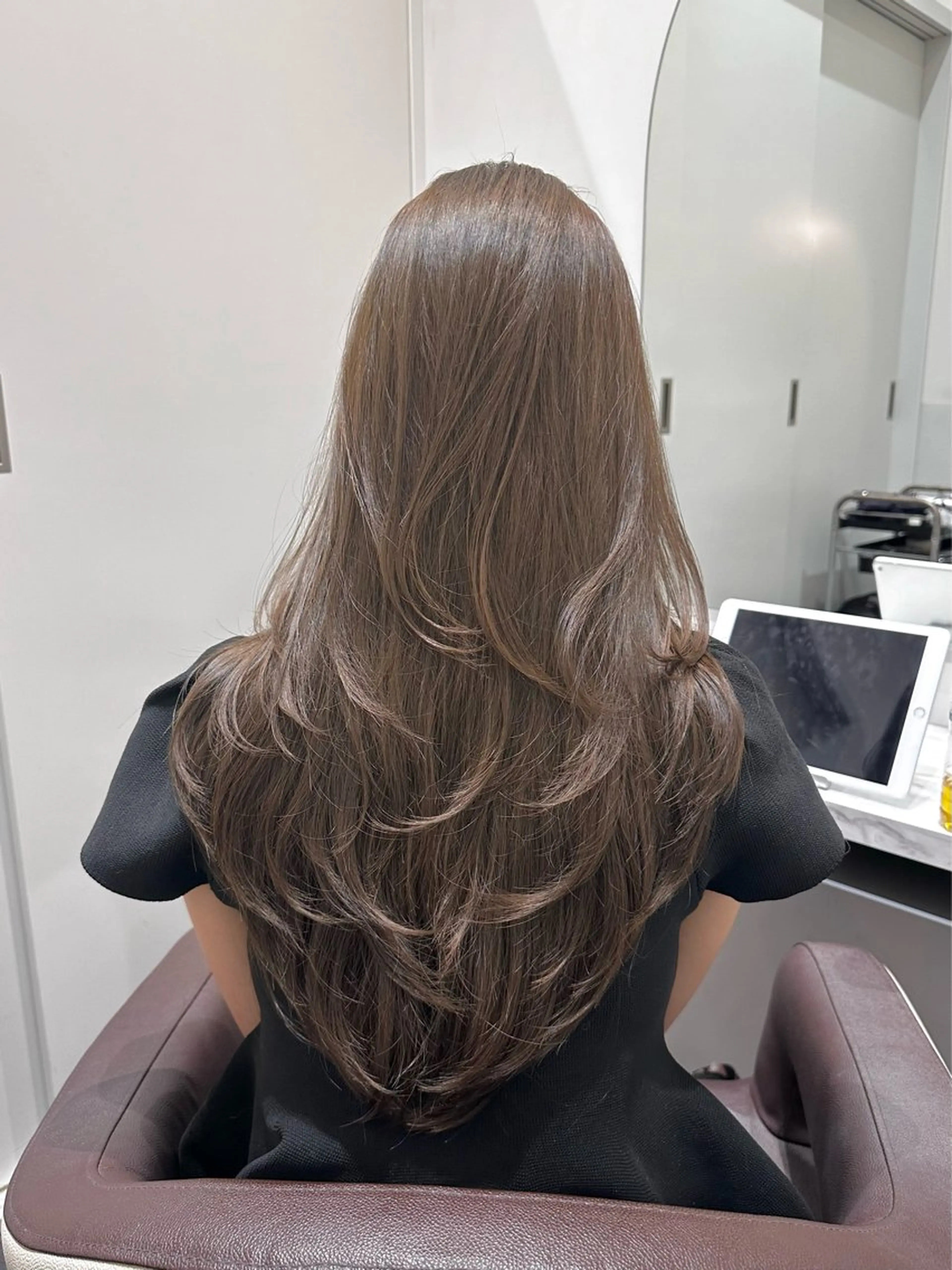 ロング カラー ベージュカラー ブリーチ ブリーチなしカラー カット ヘアカラー トリートメント LUMO所属・矢野 晃平のヘアスタイル