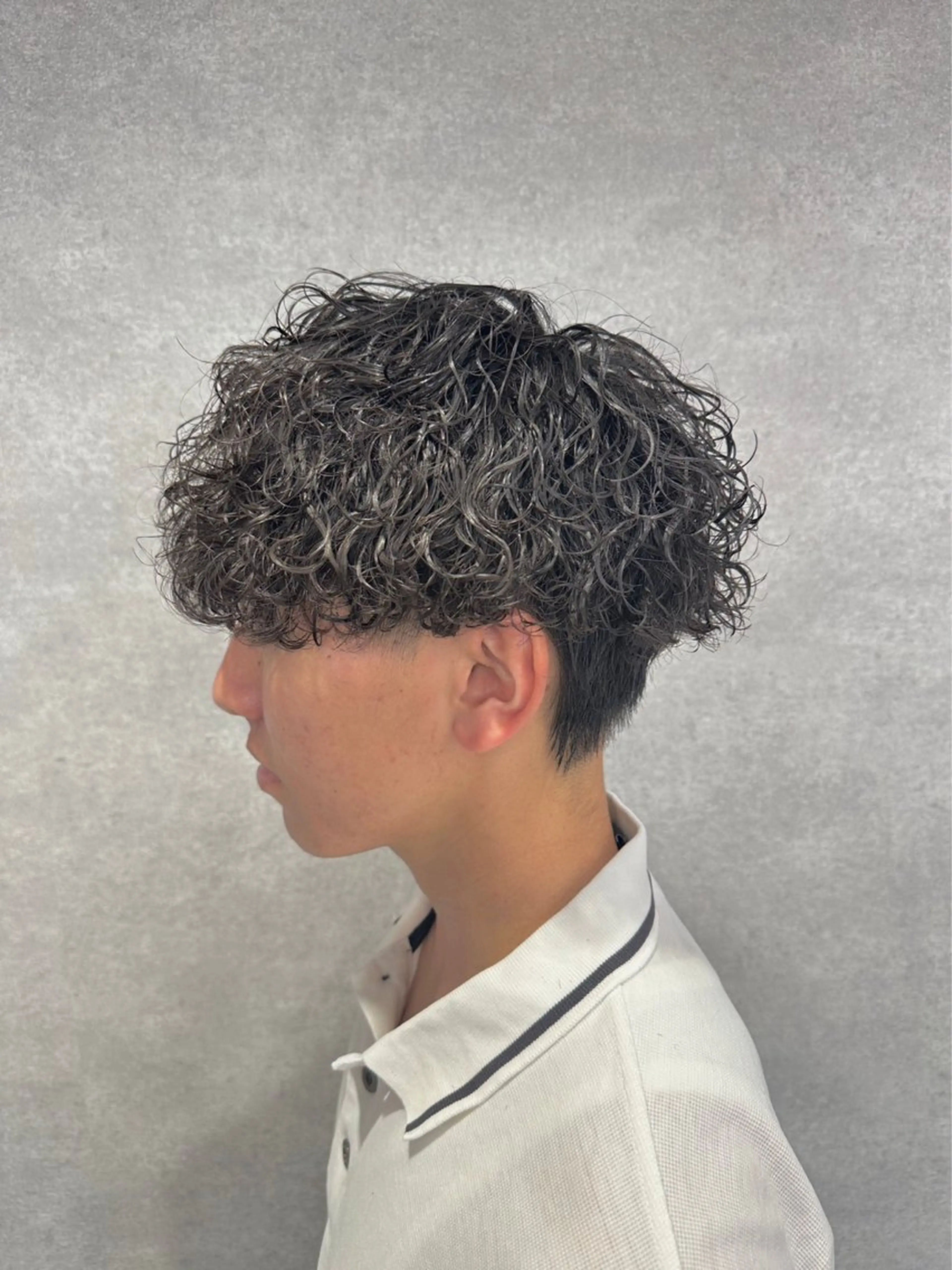 パーマ メンズ メンズパーマ 刈り上げ 新世代パーマ⚡️ の達人トモ⚡️のヘアスタイル