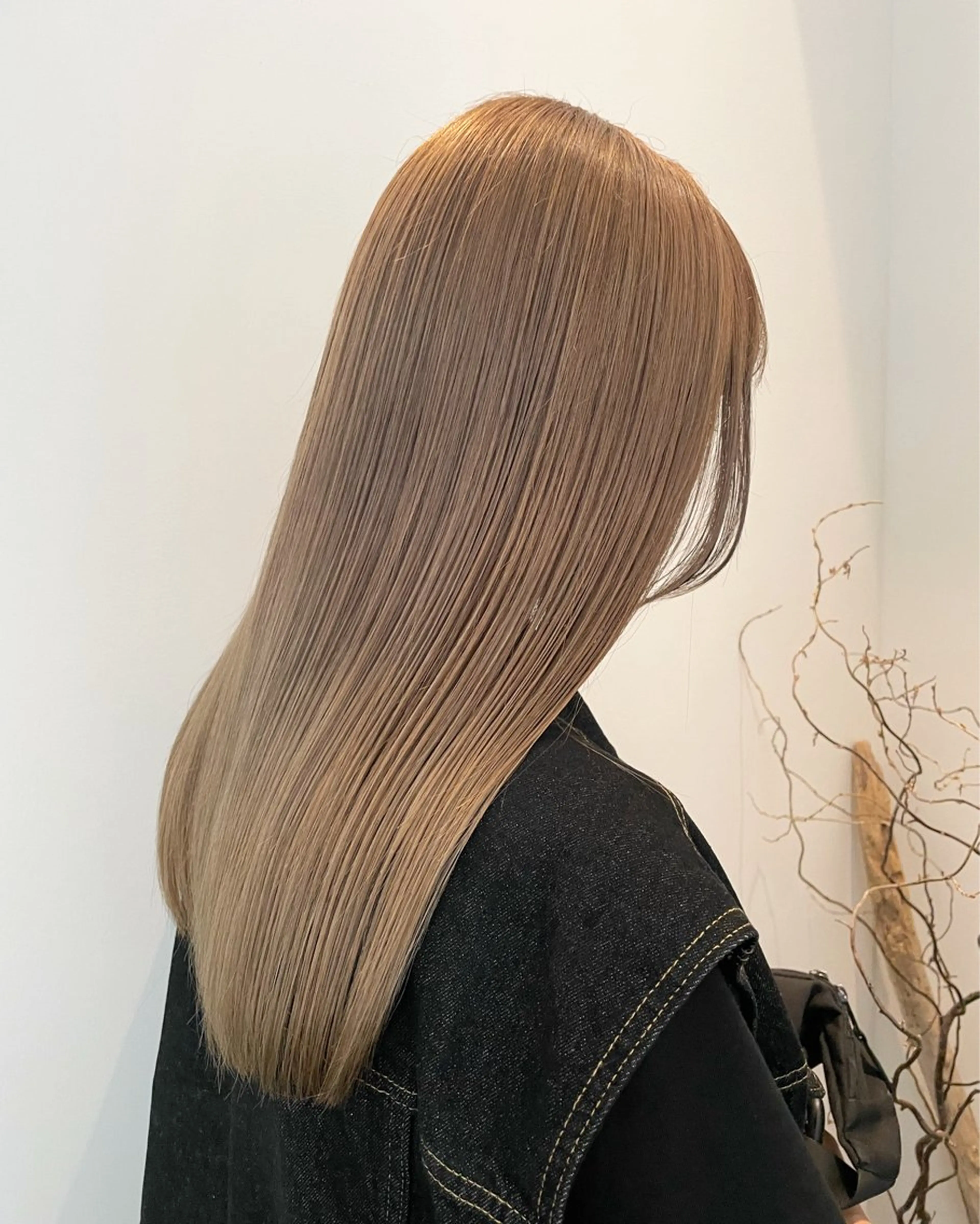 ミディアム カラー ベージュカラー ヘアカラー トリートメント ブリーチ👩‍🦳/ ‪✂︎MANAMIのヘアスタイル