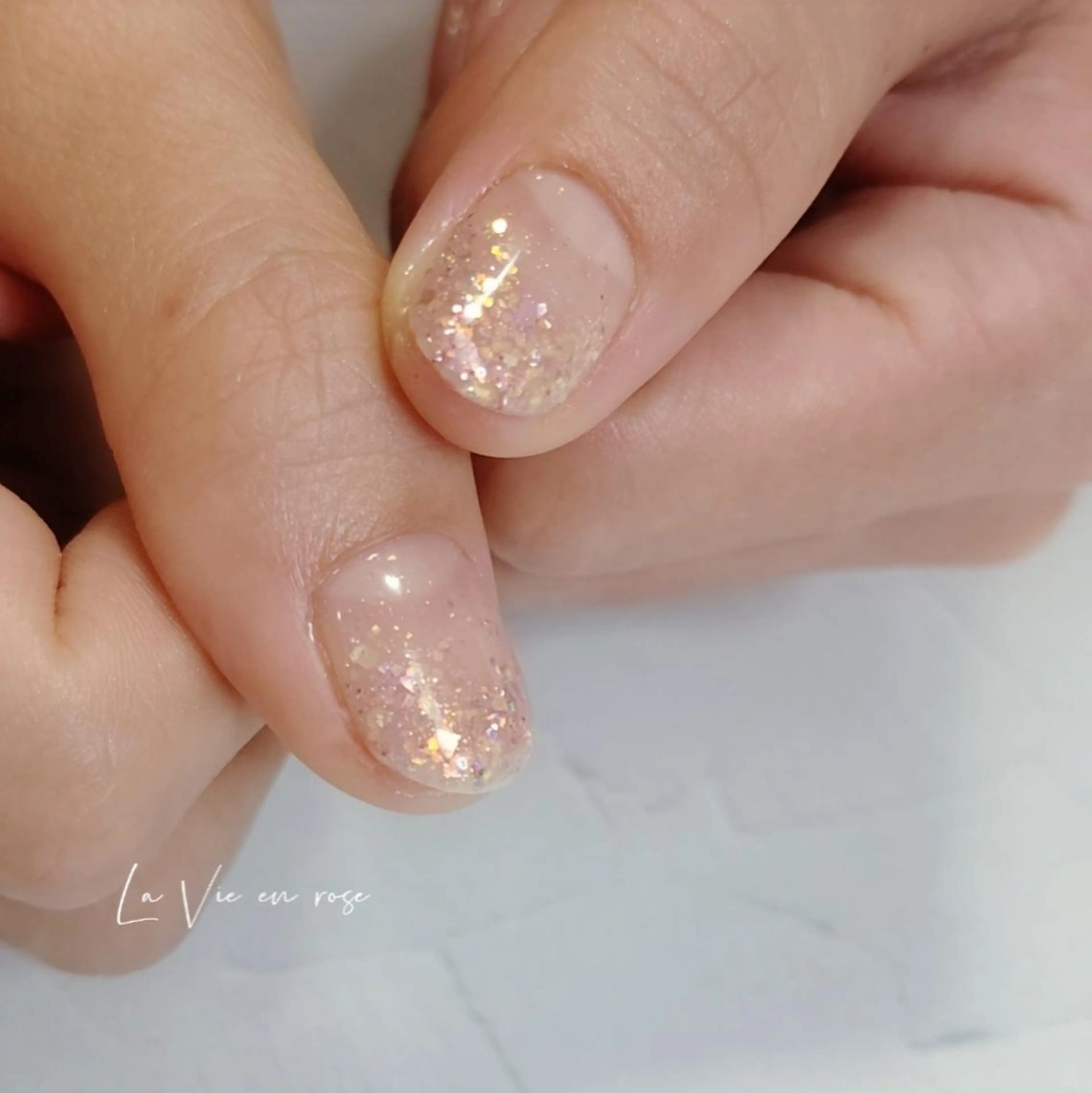 ネイル ラヴィアン ローズのネイルデザイン