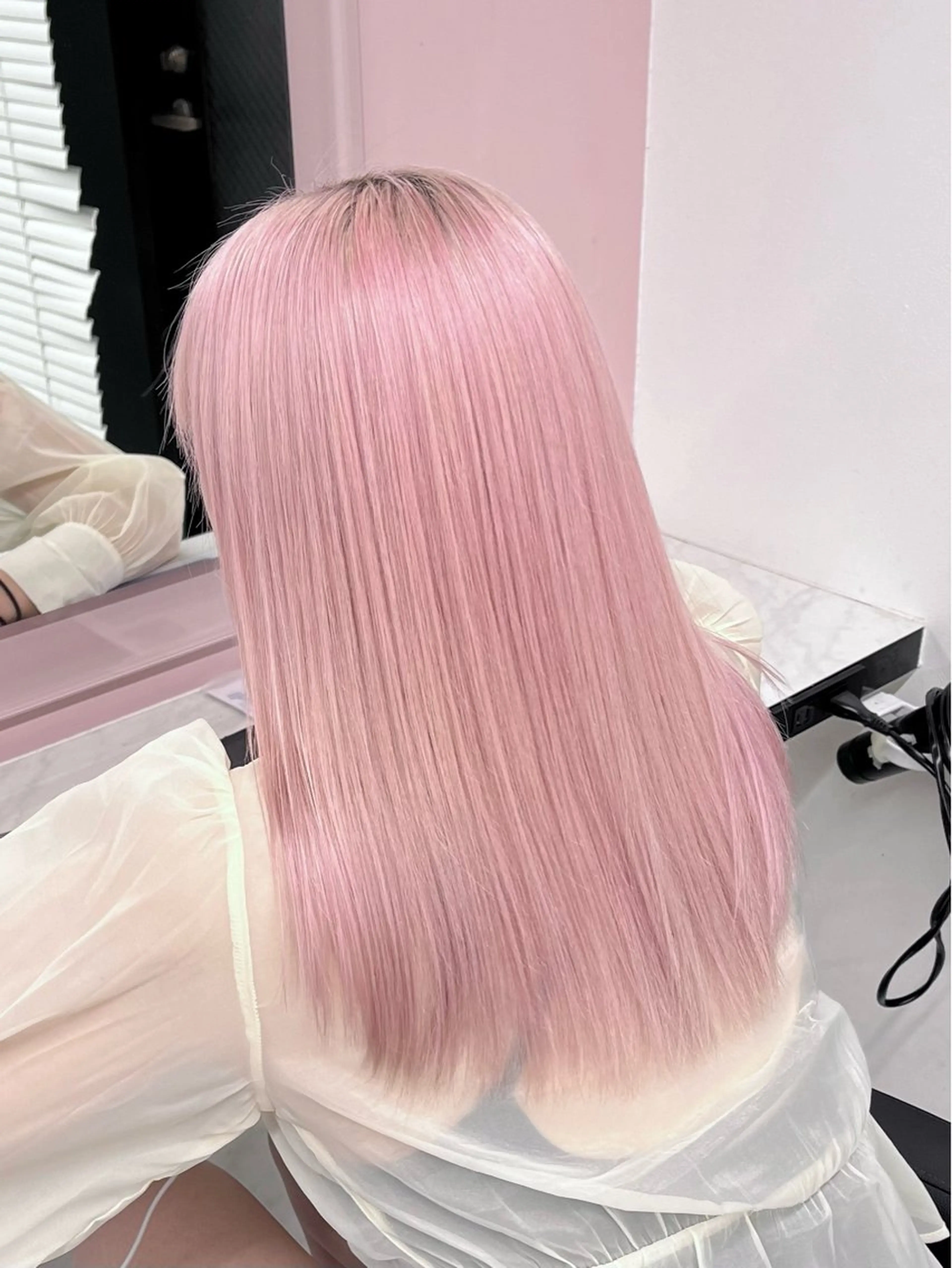 セミロング カラー ヘアアレンジ ヘアカラー 🍒透明感カラー🌨 🥕ハイトーンカラーのヘアスタイル