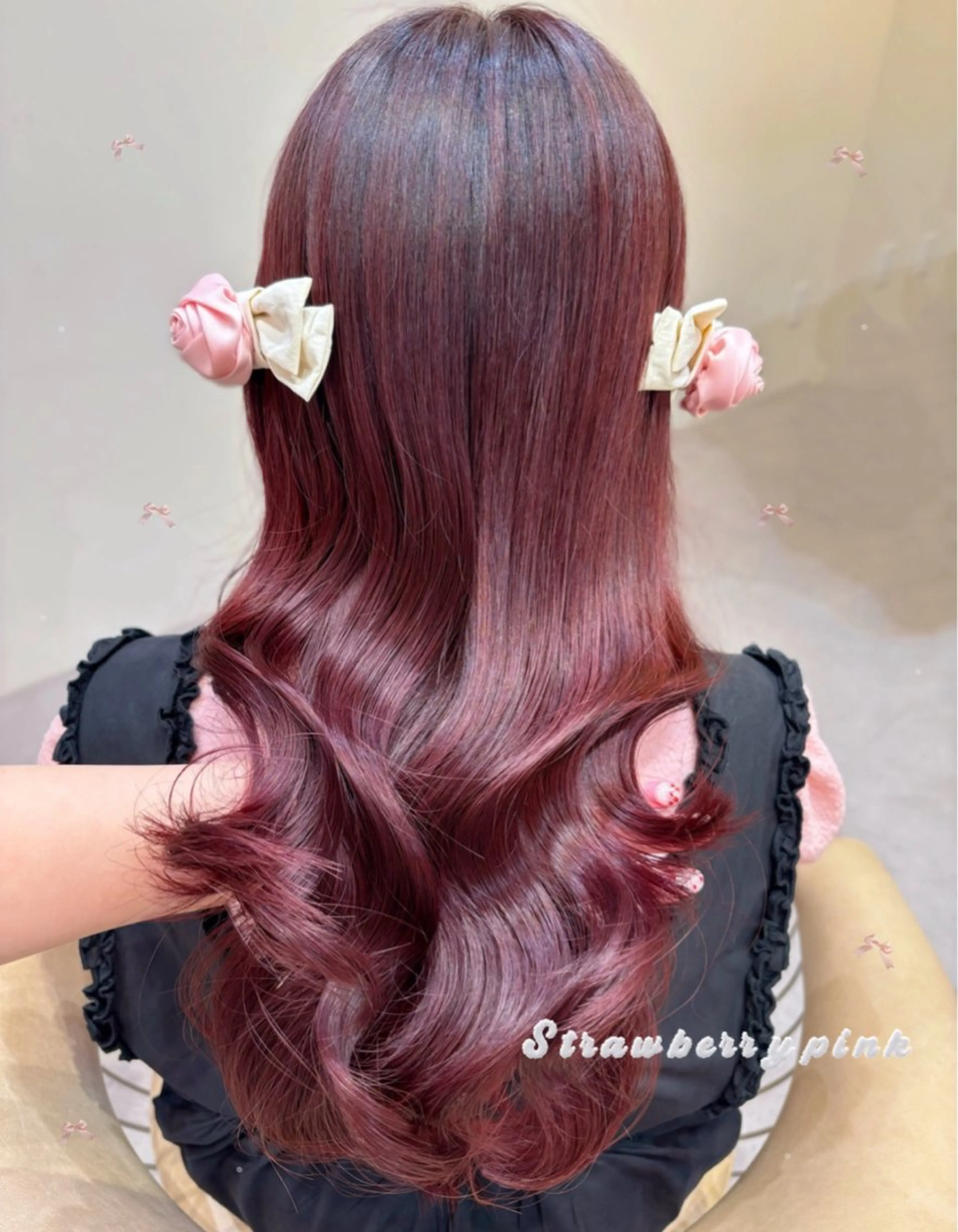 ロング カラー ブリーチ ダブルカラー ブリーチなしカラー ピンクカラー カット ヘアカラー トリートメント 小林愛華ピンクカラー レイヤーカット 栄のヘアスタイル