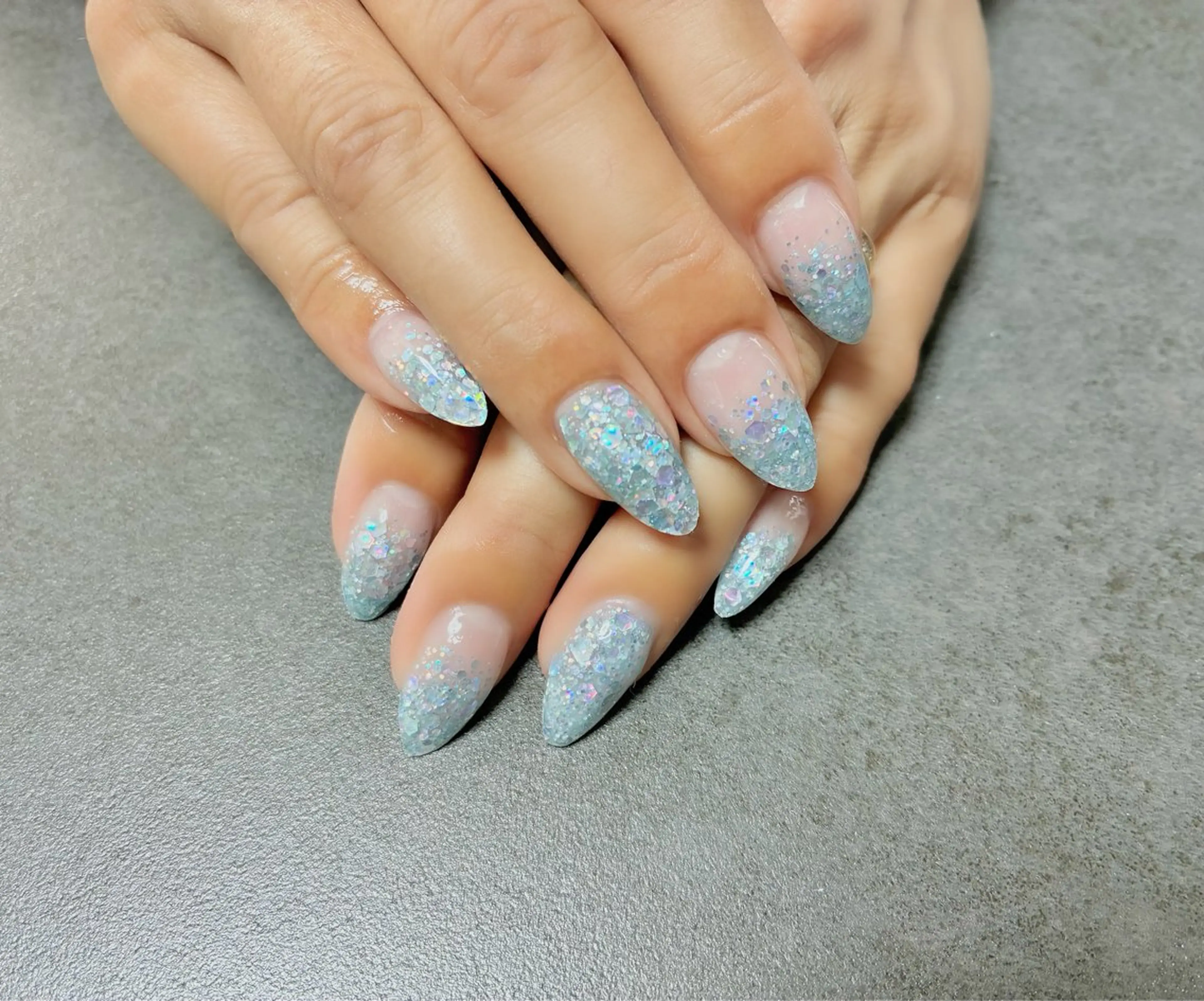 ネイル MADIA本厚木店所属・MADIA _hinaのネイルデザイン
