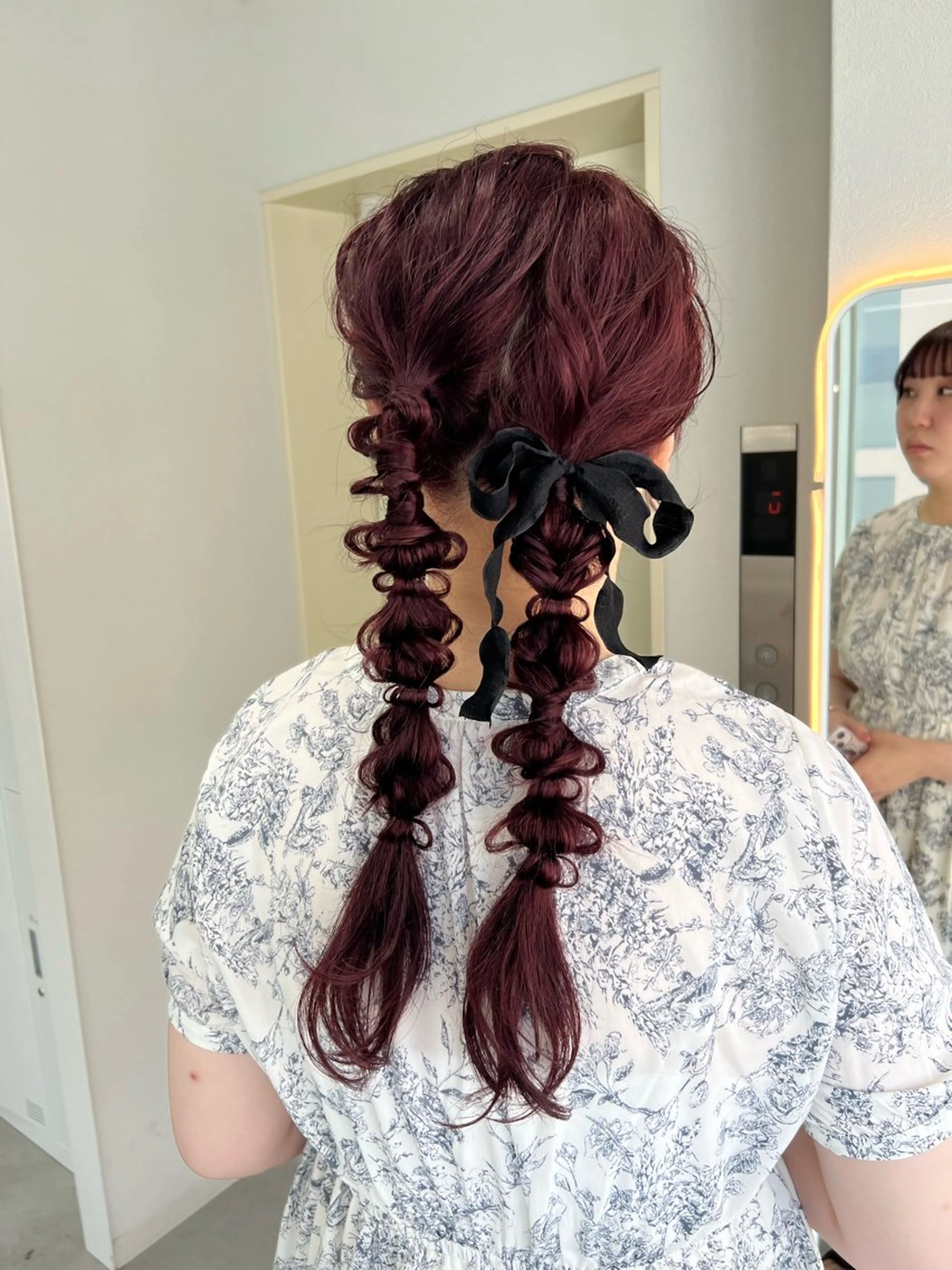 ロング ヘアセット maya レイヤーカットのヘアスタイル