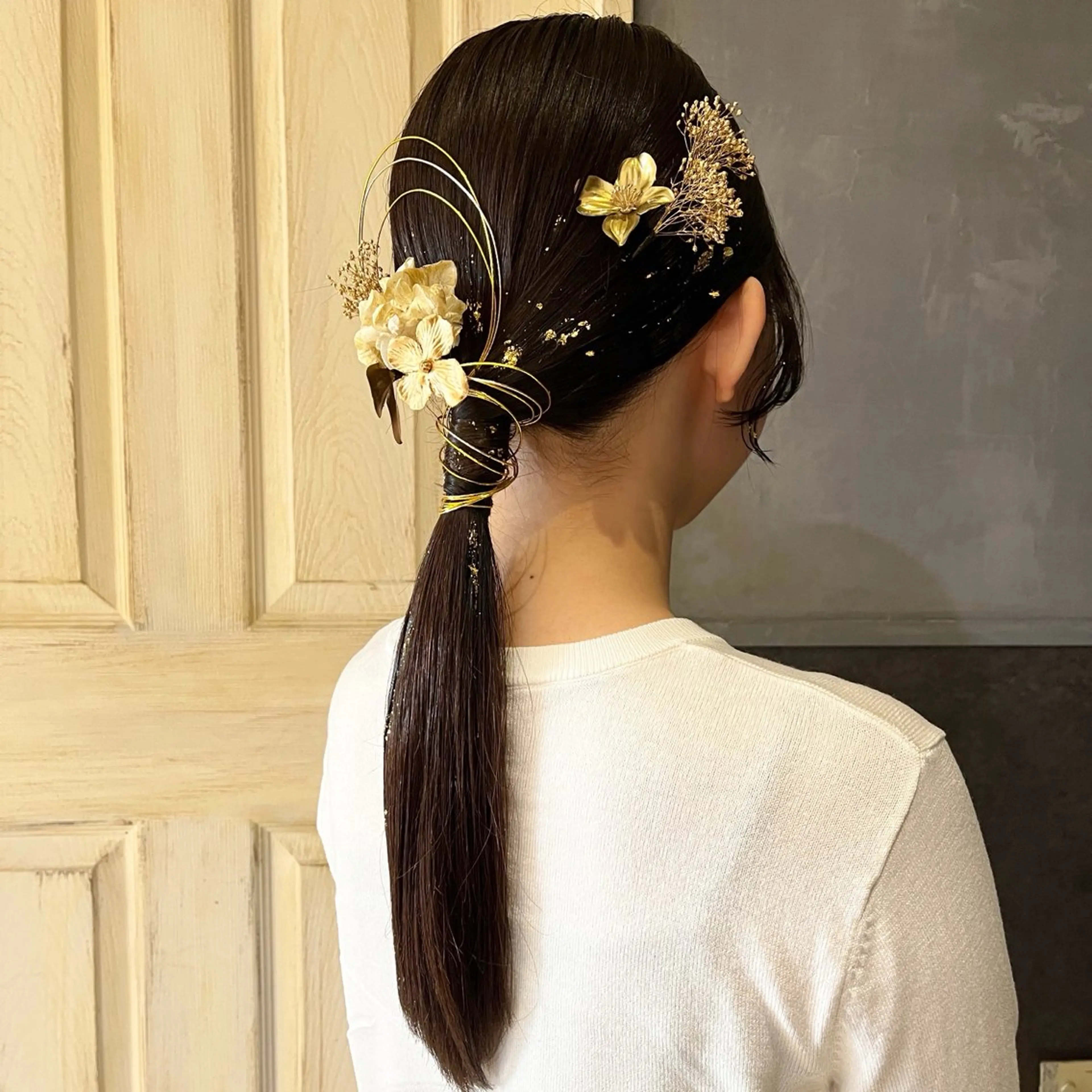 セミロング ヘアアレンジ 成人式 卒業式のヘアスタイル irwi/イルウィ所属・miku🎀門前仲町 ブリーチ・レイヤーのヘアスタイル