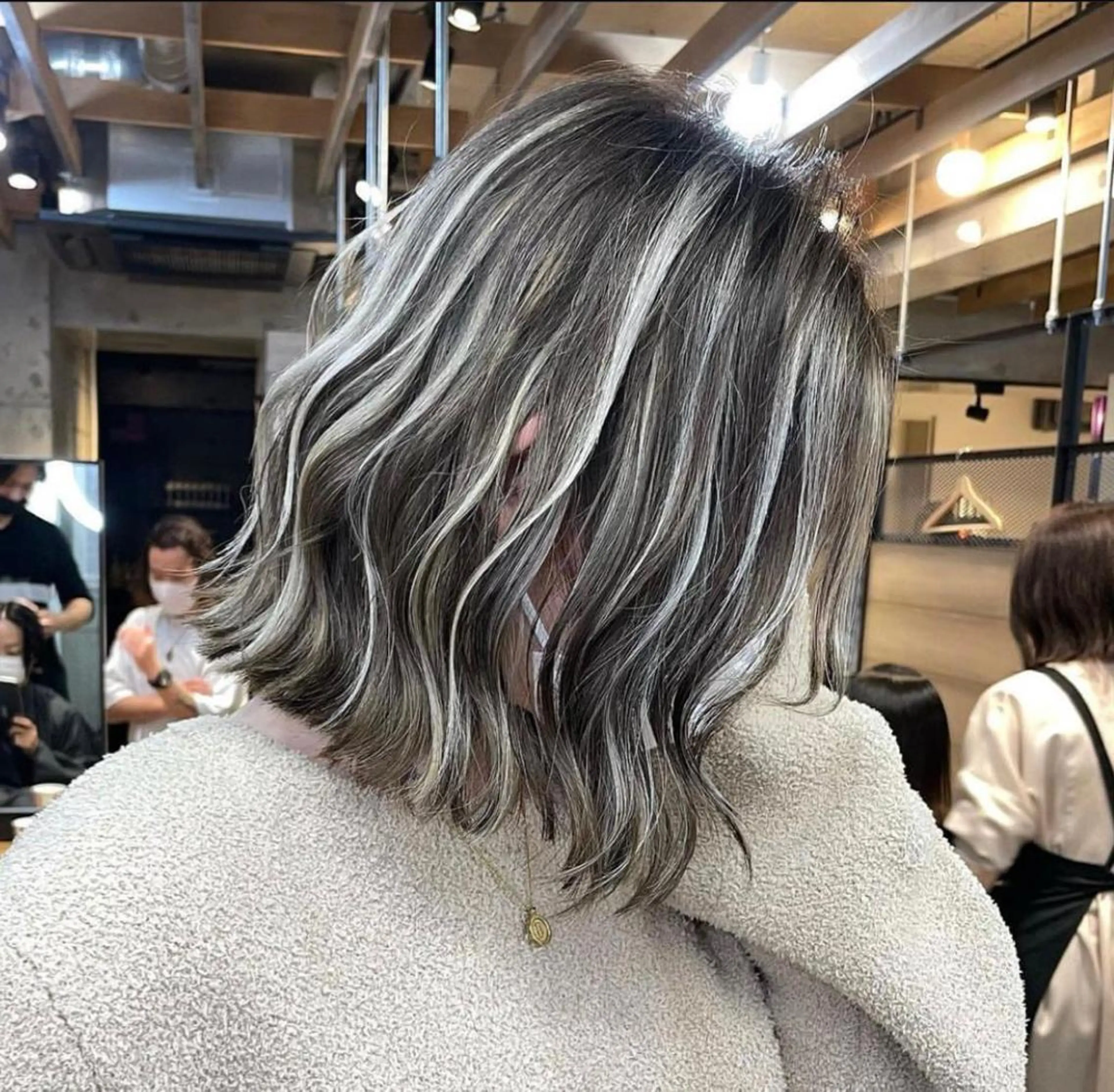ショート カラー カット ヘアカラー トリートメント 新宿/韓国風レイヤー 髪質改善/ジャッキーのヘアスタイル