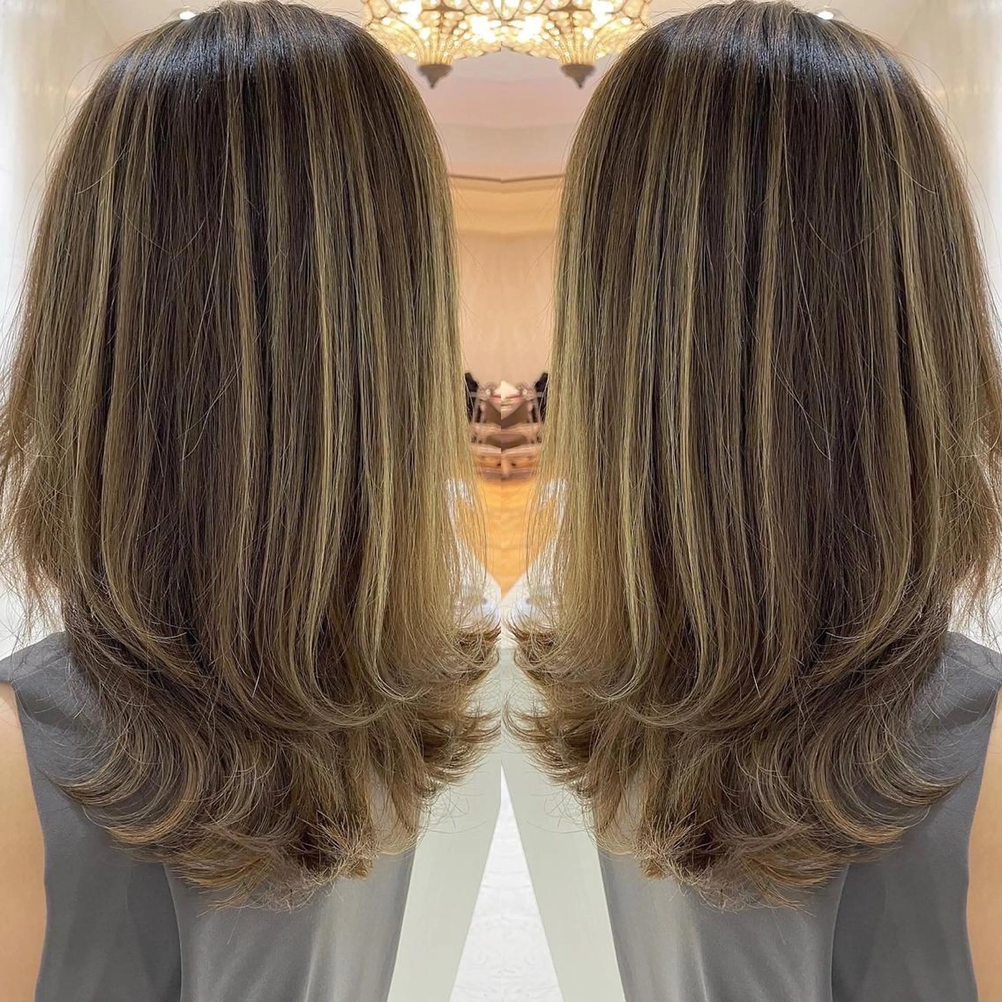 セミロング カラー アッシュ ベージュカラー ケアカラー 透明感カラー ハイライトカラー ヘアカラー トリートメント 河合秀明/ハイライト /インナーカラーのヘアスタイル