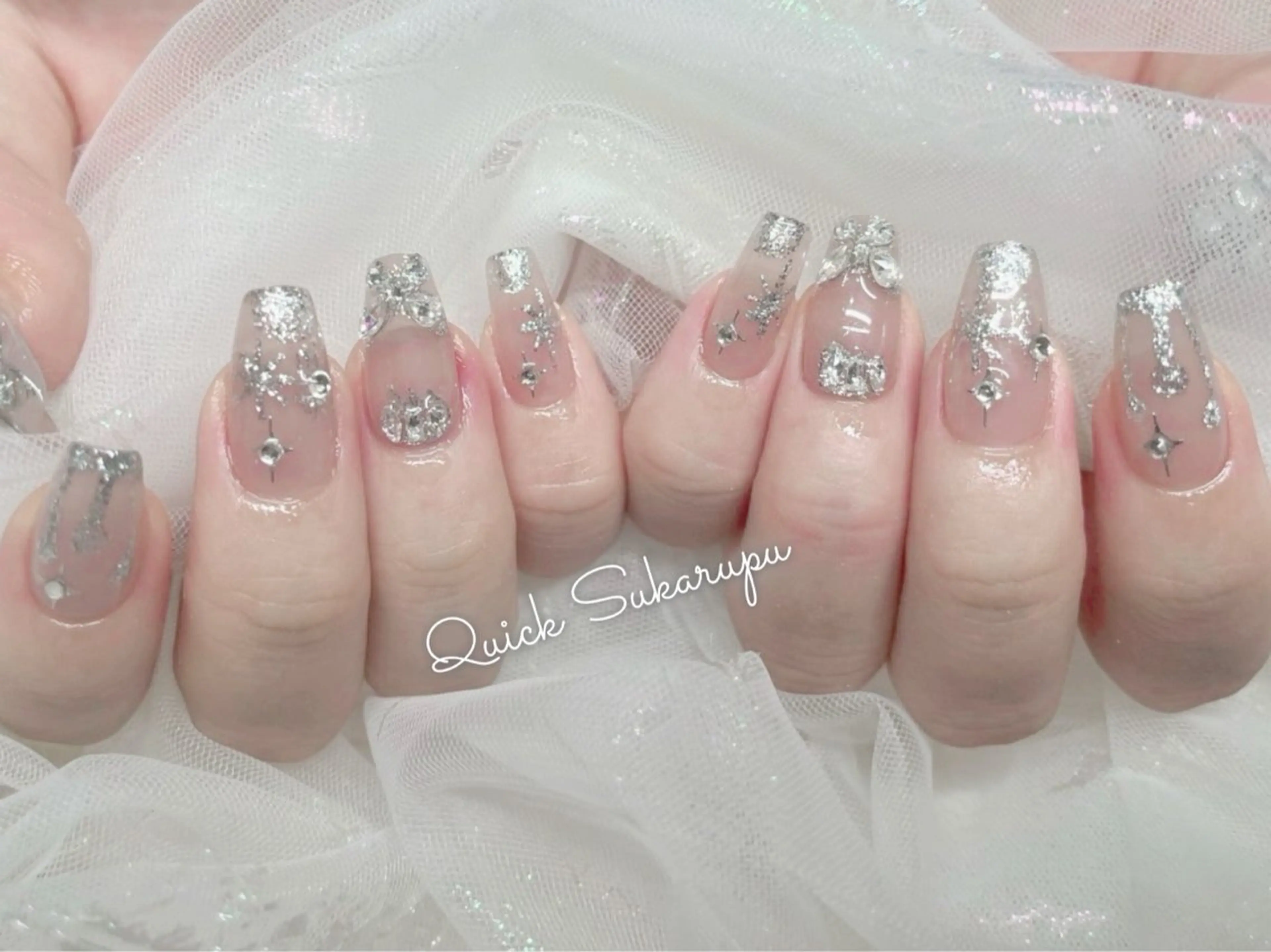 ミディアム ハンドネイル Quick Sukarupu 高田馬場店所属・Quick Sukarupuのネイルデザイン
