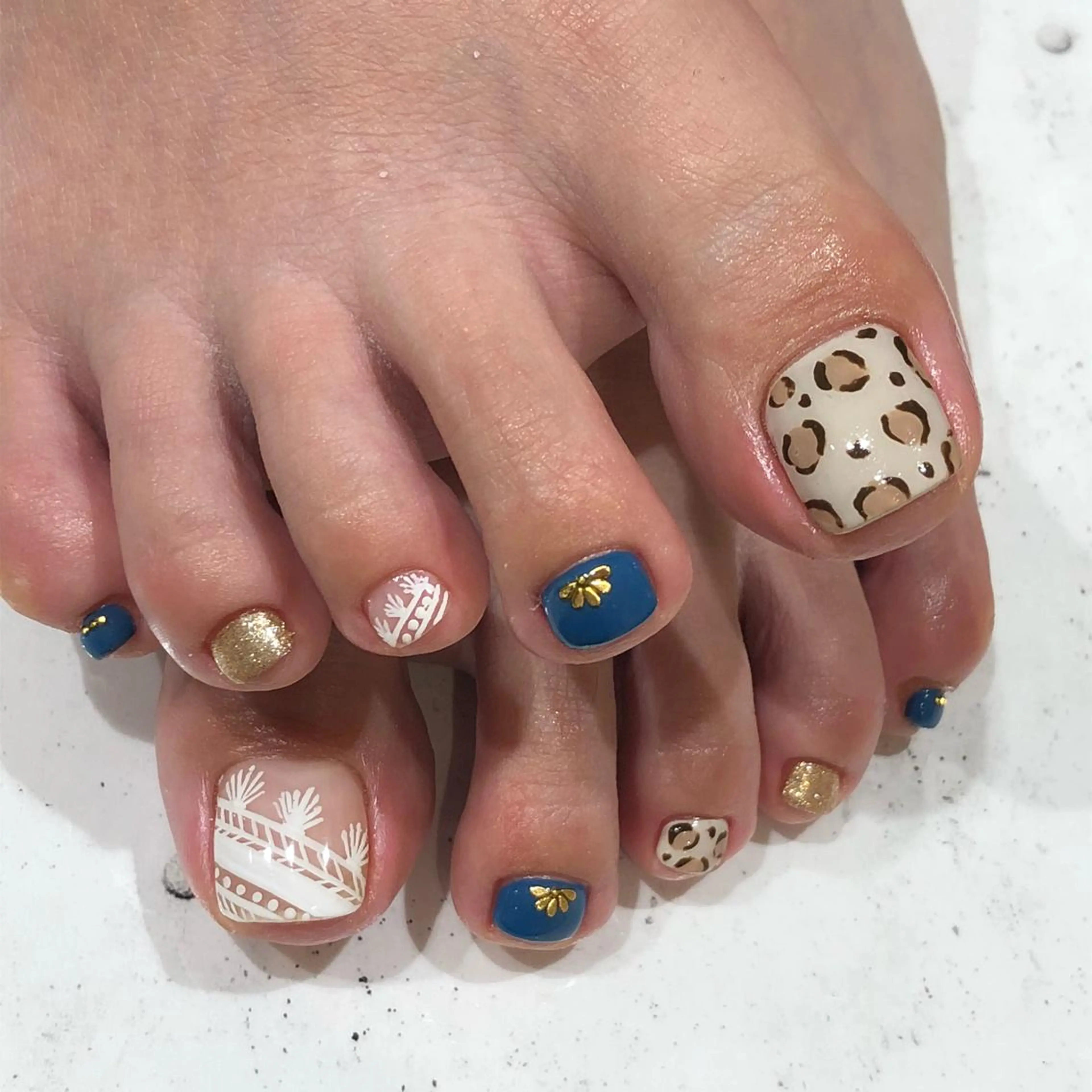 ネイル アニマル柄 Allure Sayakaのネイルデザイン