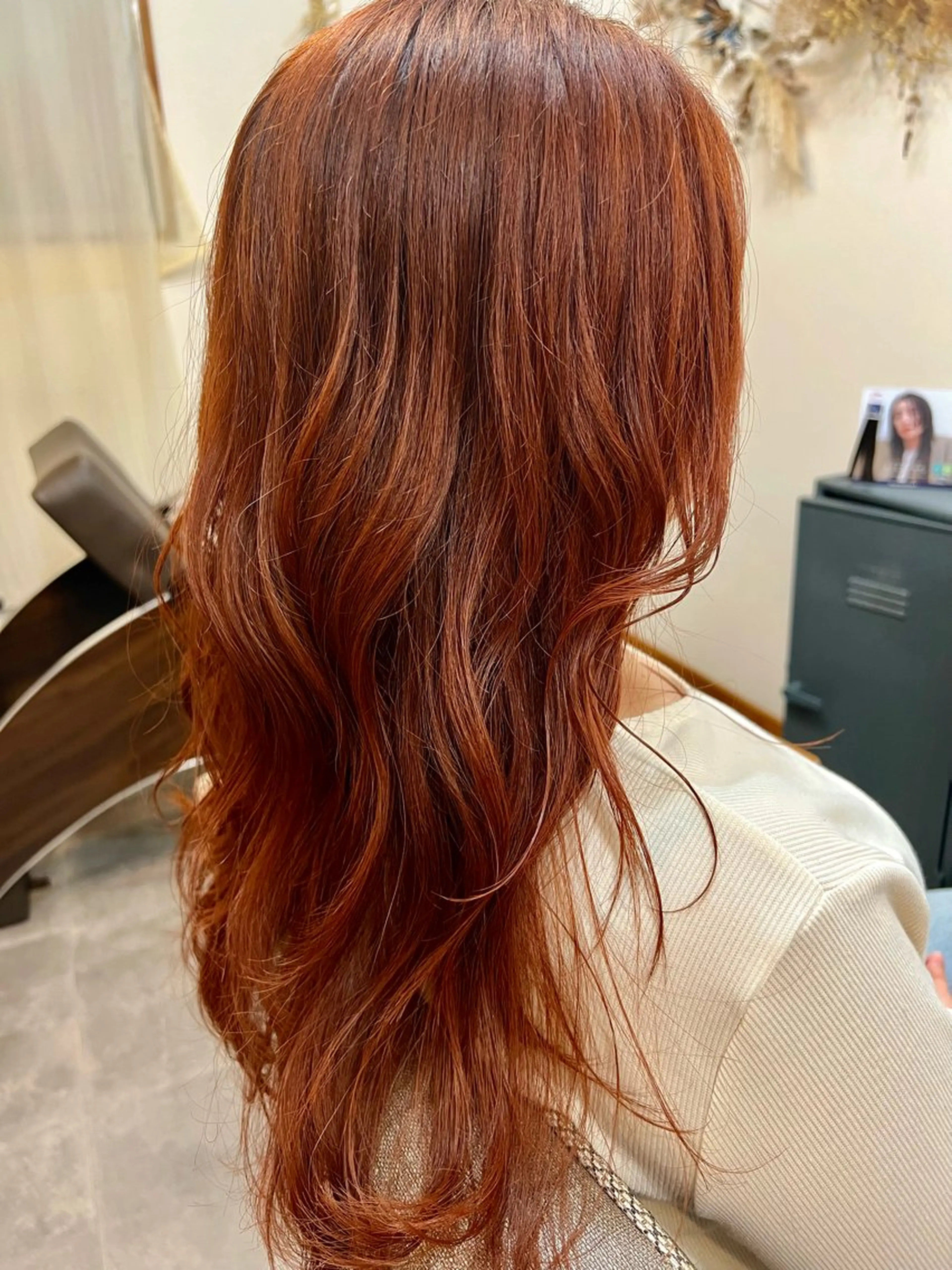 ロング カラー ブラウンカラー オレンジ オレンジブラウン hair works raptureのヘアスタイル