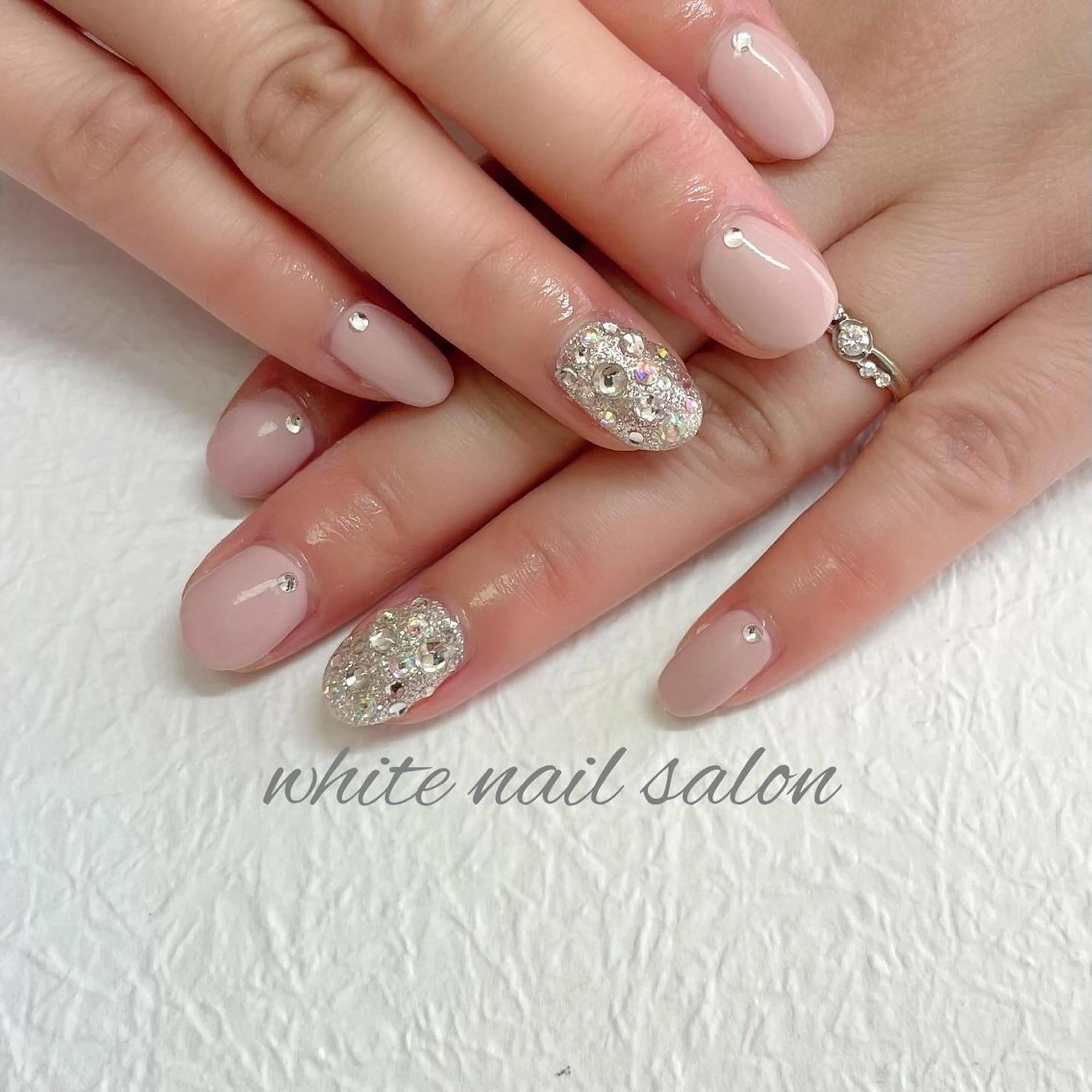 ネイル ジェルネイル ハードジェル ラメ(グリッター) 持ち込み ソフトジェル ハンドネイル white nail salonのネイルデザイン