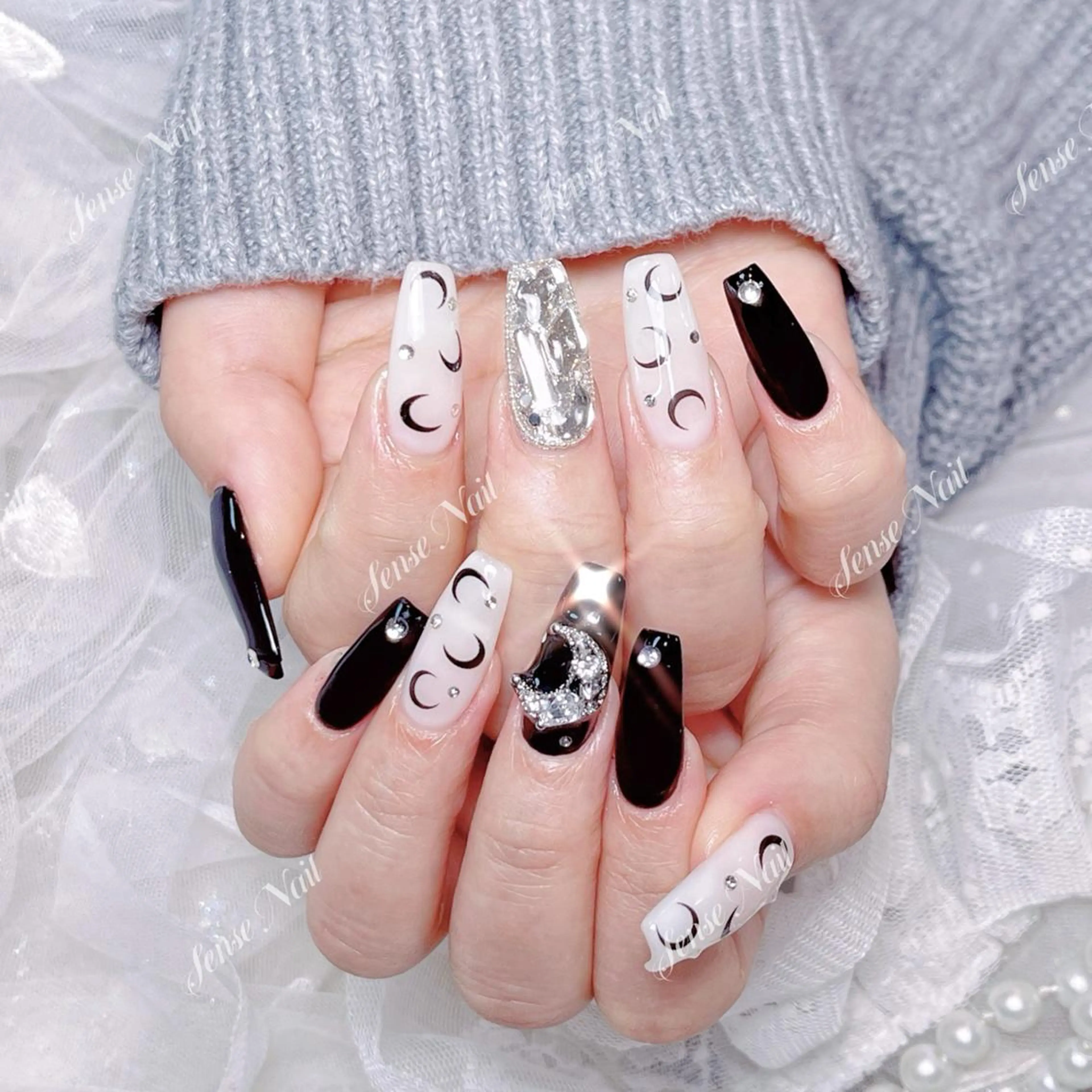 ネイル ハンドネイル ハンドケア Queening 🦋のネイルデザイン