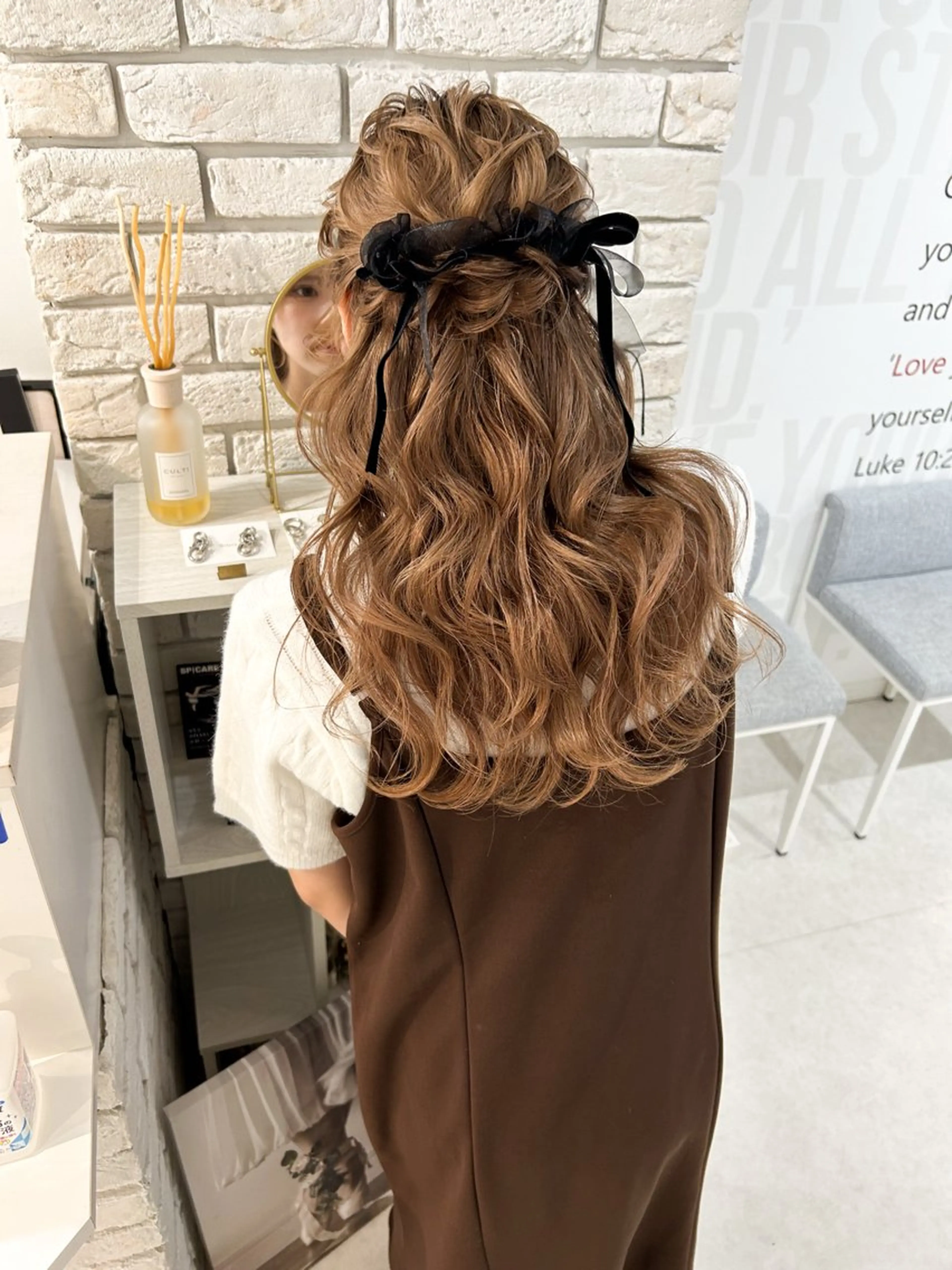 ヘアアレンジ ハーフアップ 奥出 祐菜のマツエク・マツパデザイン