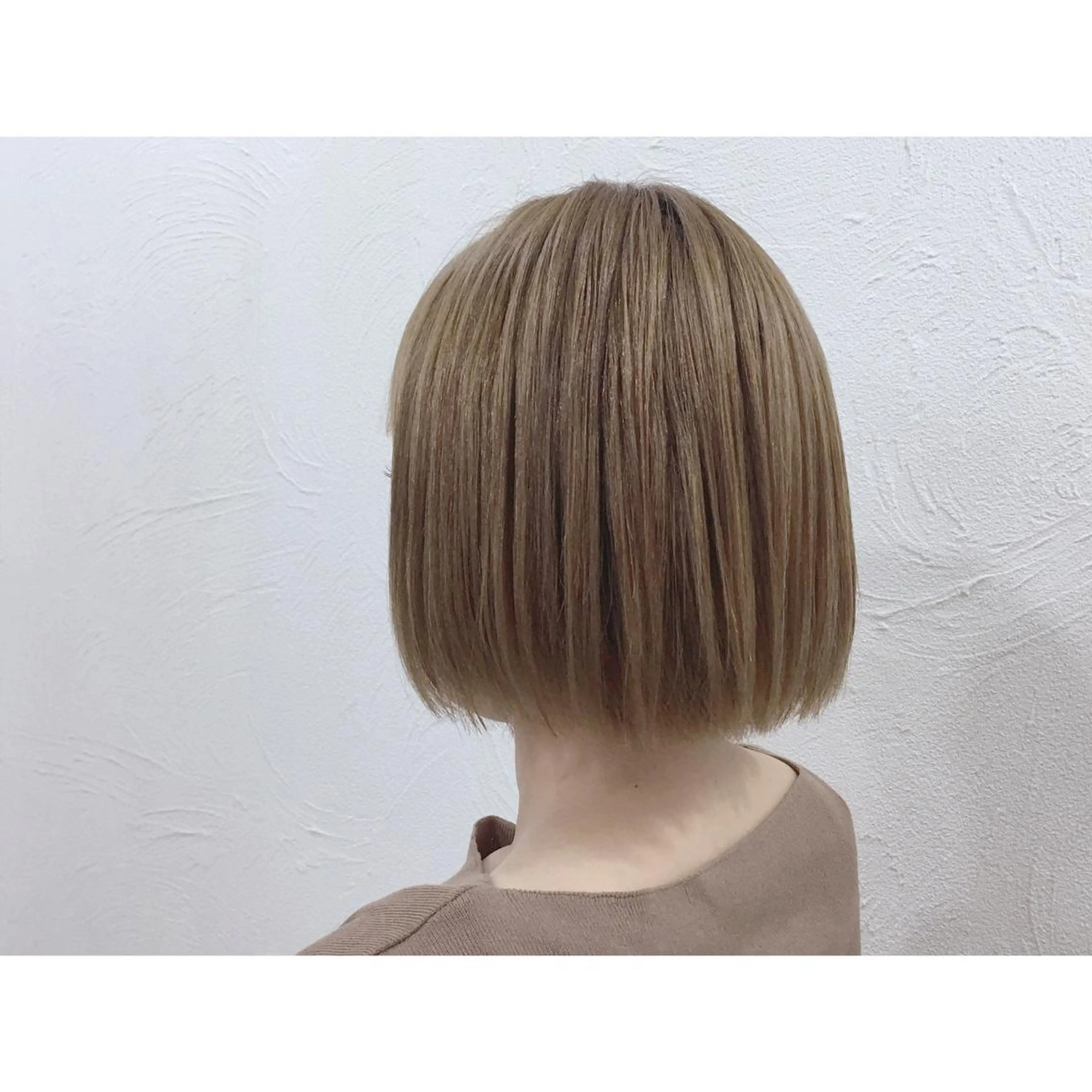 ショート ボブ 【今だけブリーチ 限定価格💕】すみのヘアスタイル